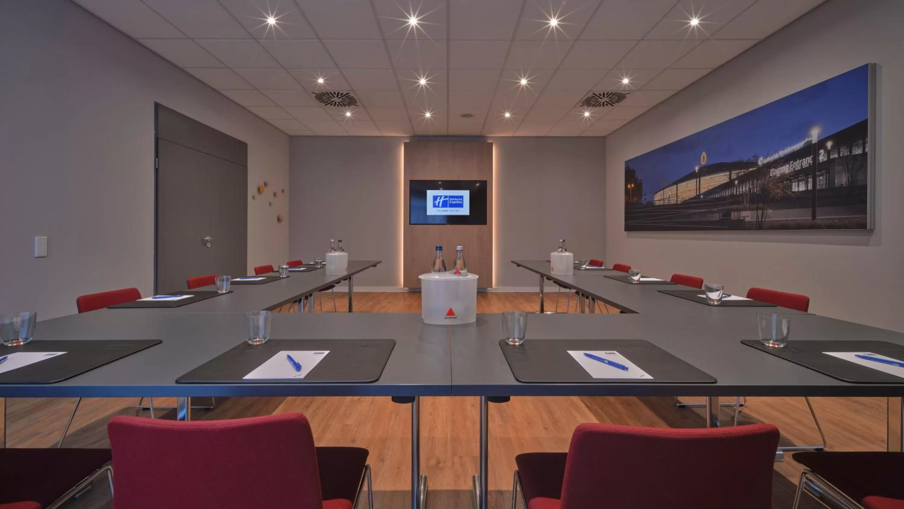 Meeting/conference room in Holiday Inn Express Dortmund by IHG