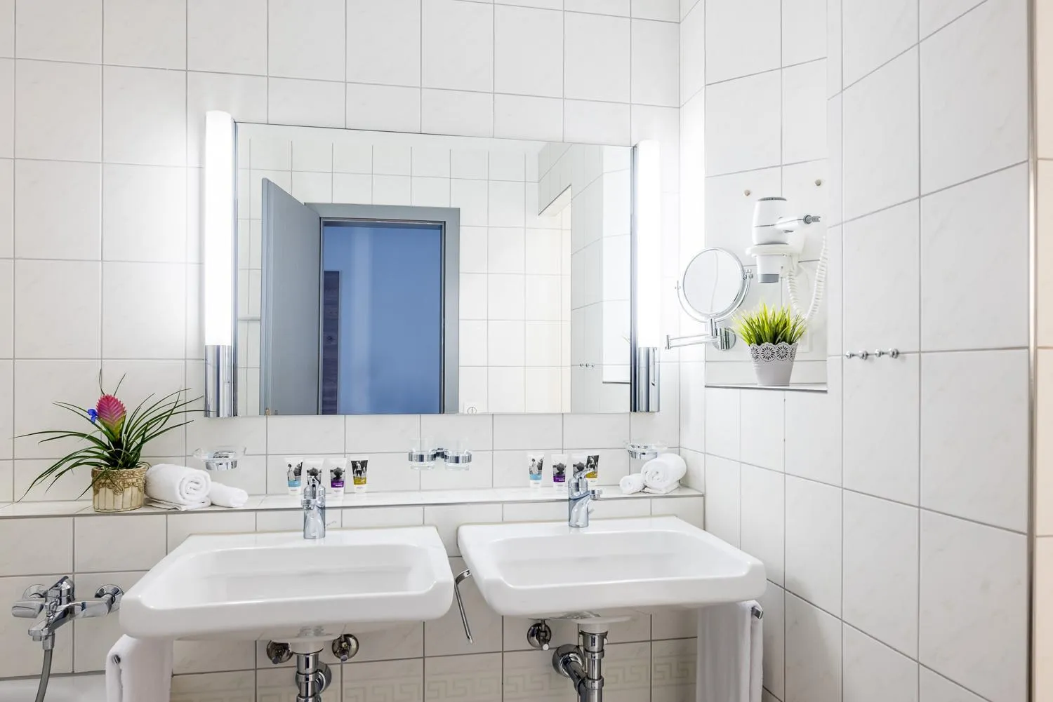 Bathroom in Mercure Lenzburg Krone