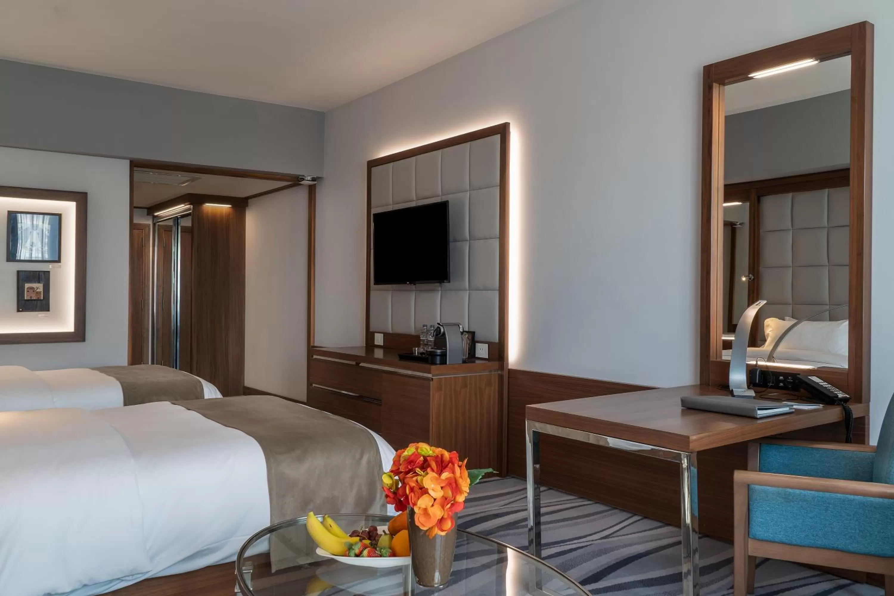 Photo of the whole room, Bed in Landmark Amman Hotel & Conference Center