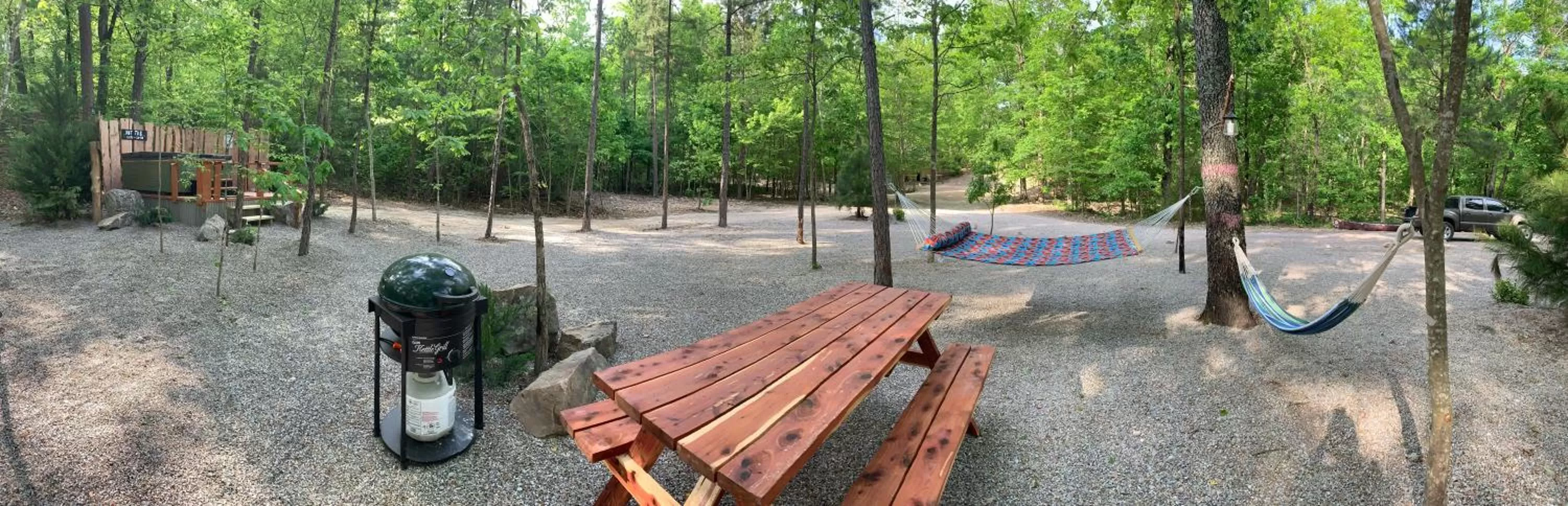 Natural landscape in Fox Pass Cabins