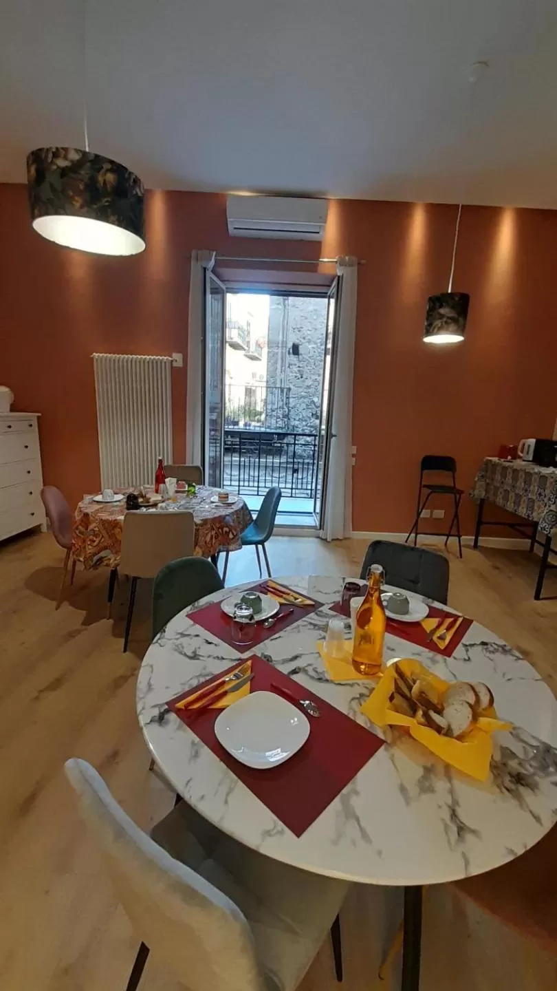 Restaurant/Places to Eat in Massimo Luxury Rooms