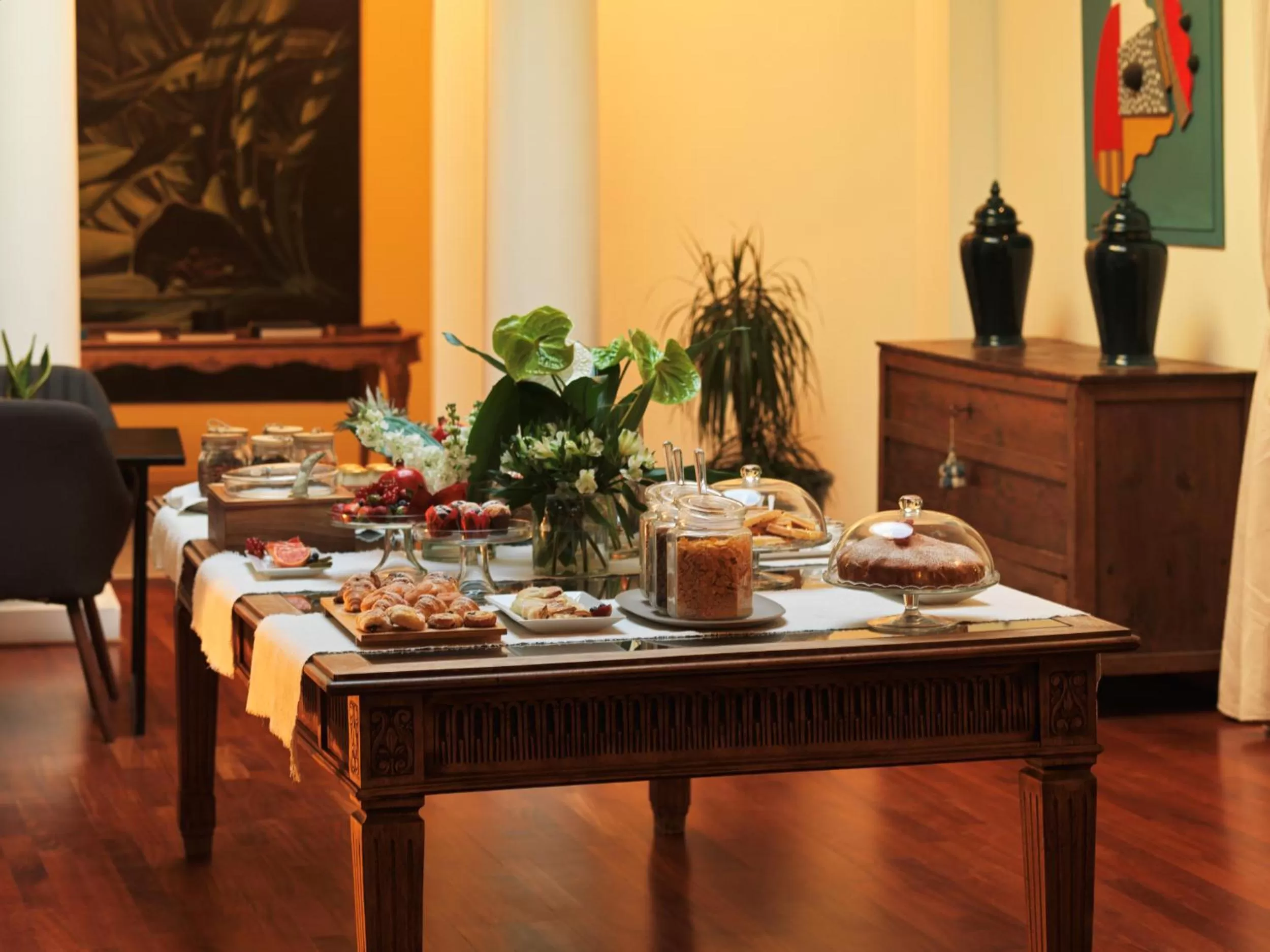 Breakfast in L' Hôtellerie Easy Suites