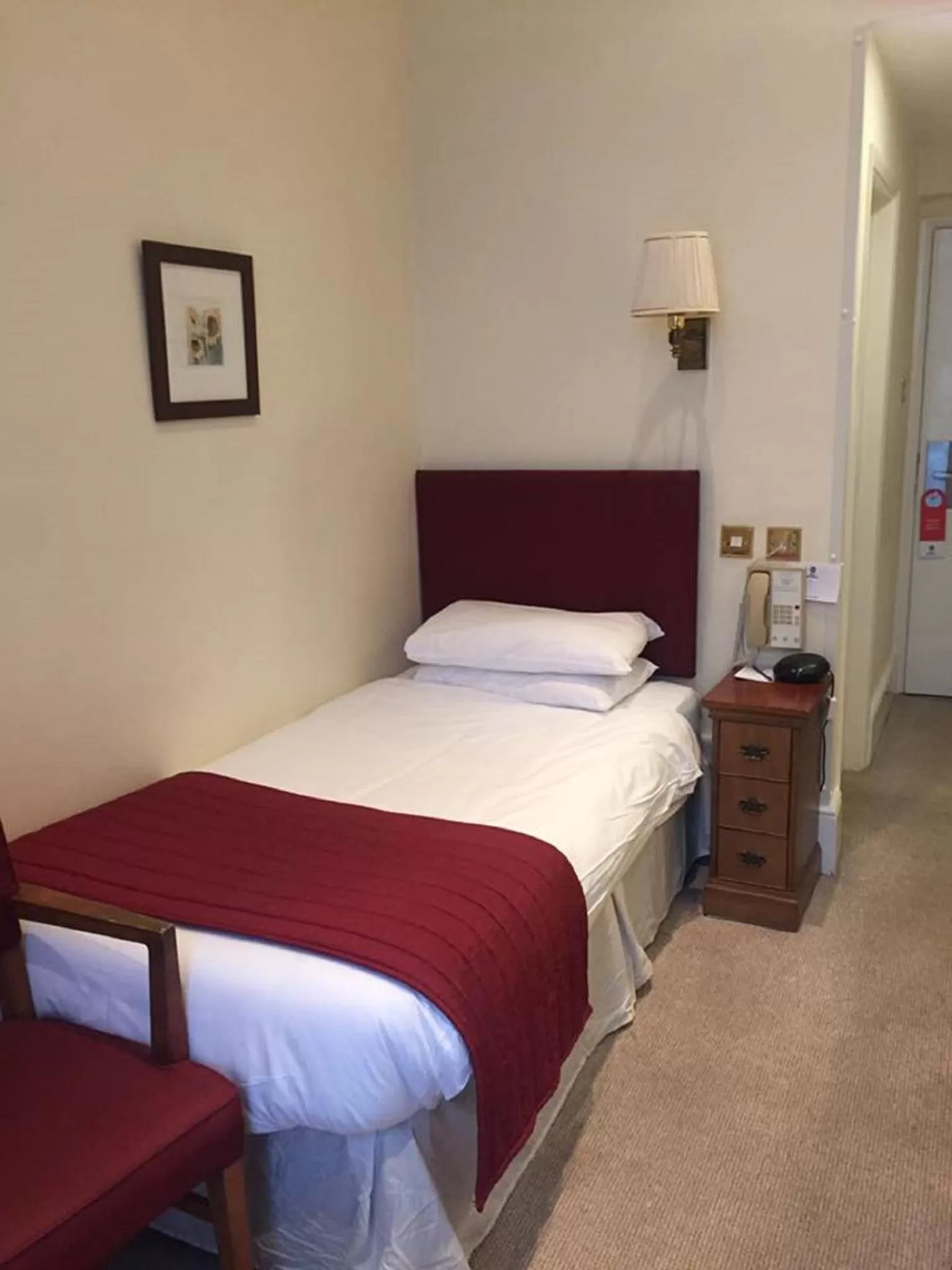 Bedroom, Bed in The Lansdowne, Eastbourne