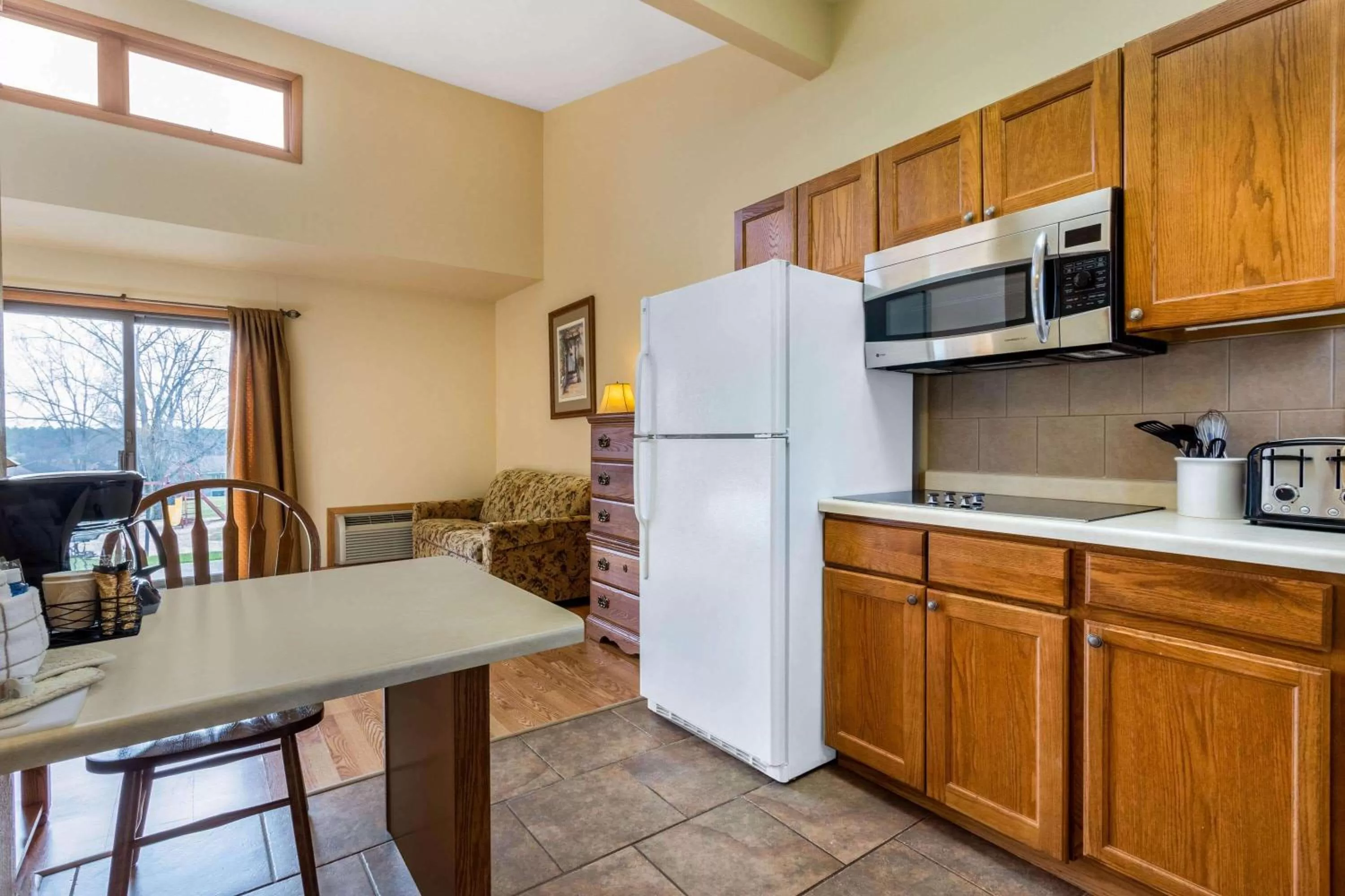 Kitchen or kitchenette in Tamarack Wisconsin Dells, a Ramada by Wyndham