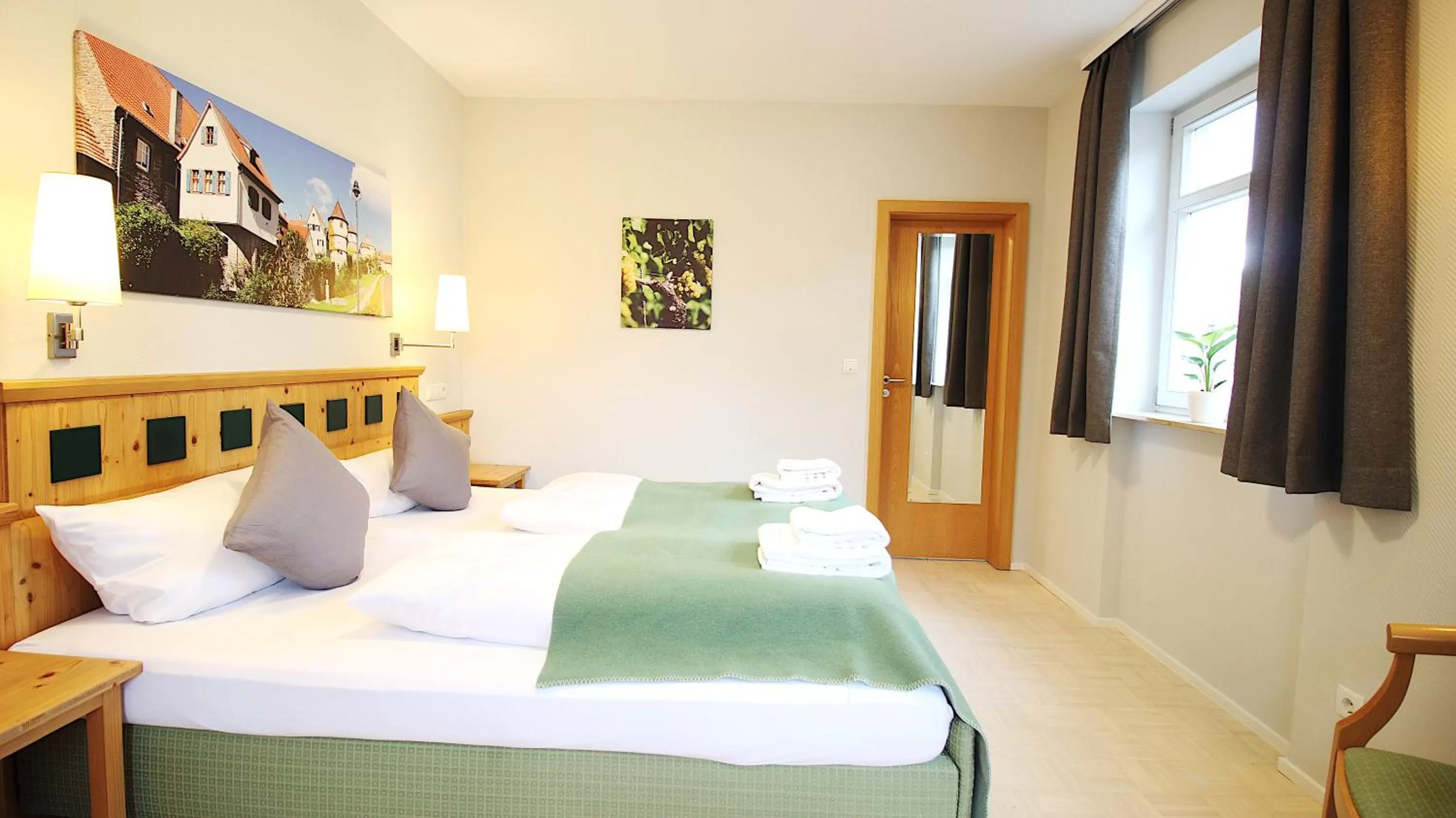 Photo of the whole room, Bed in Aparthotel Alte Schmiede Dettelbach