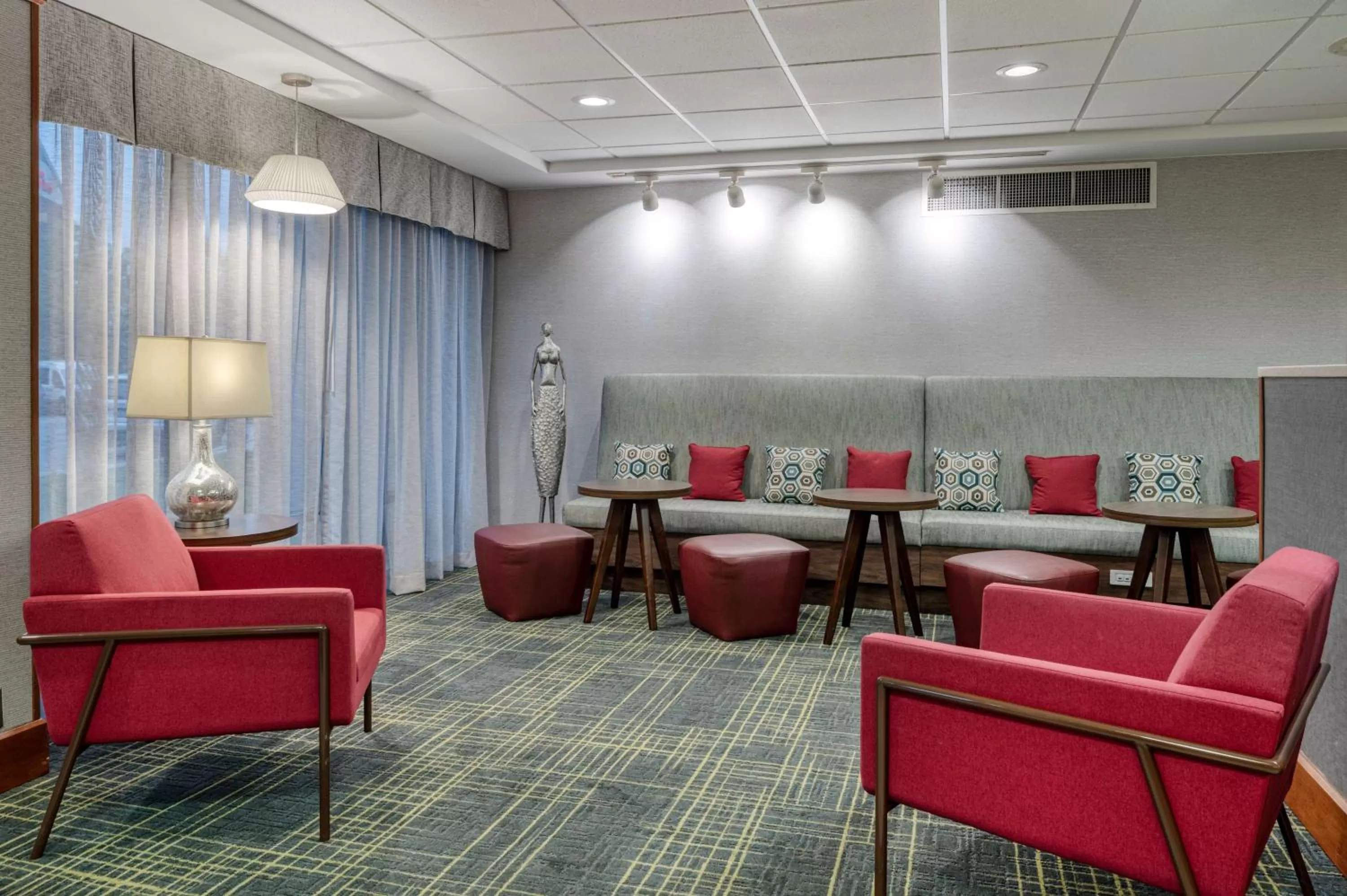 Lobby or reception in Hampton Inn Baltimore/White Marsh