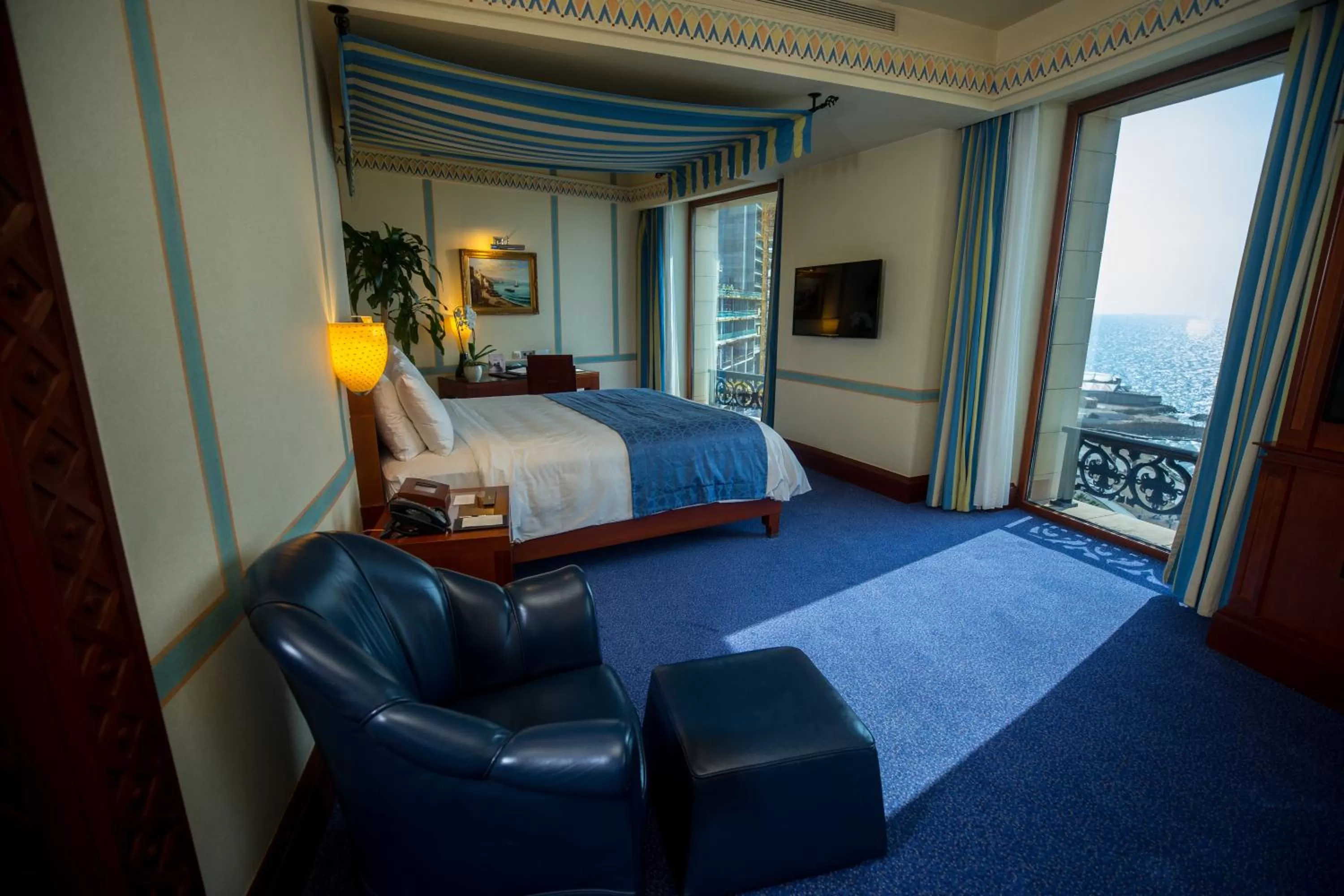 Bedroom, Bed in Rosewood Jeddah