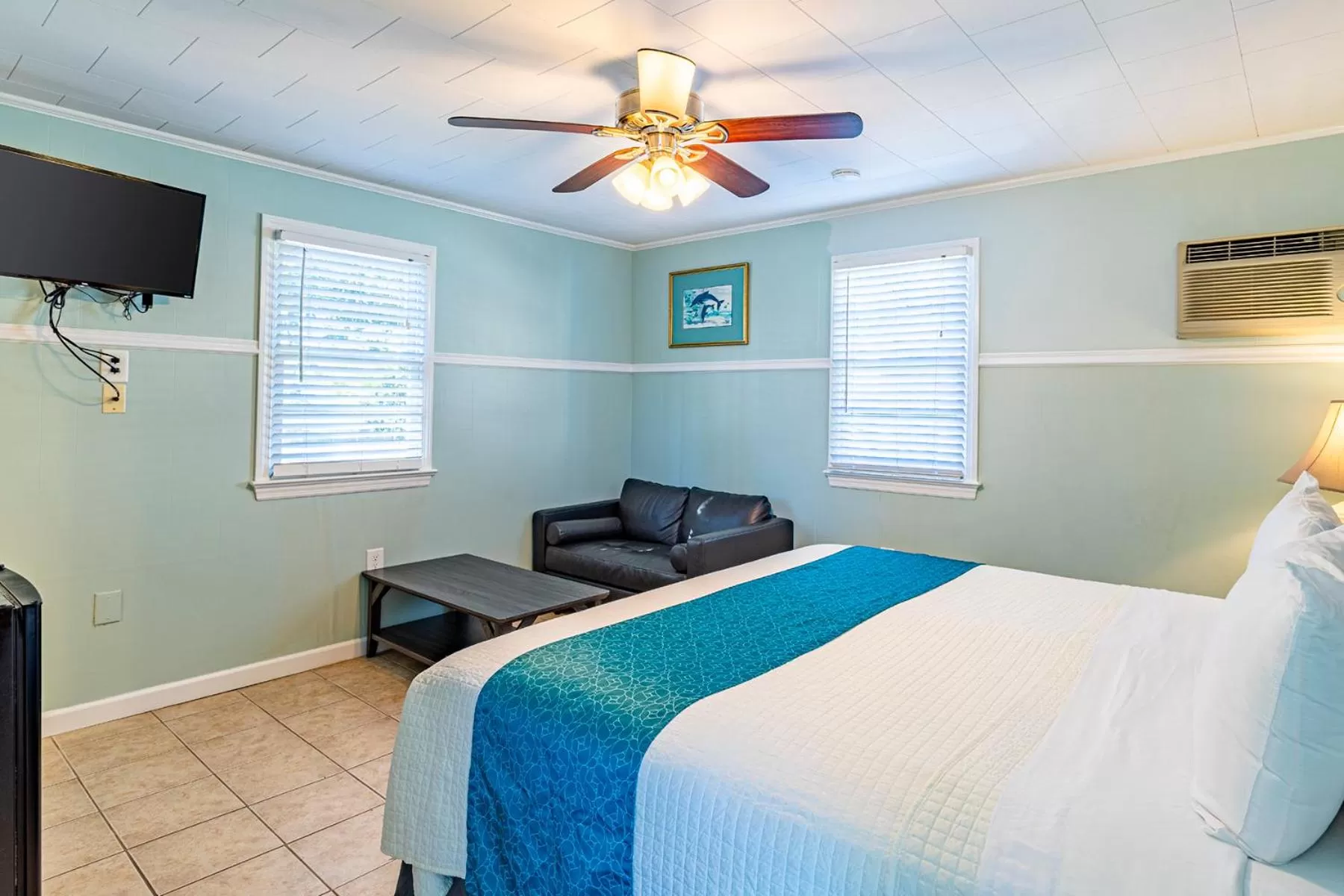 Bed in Island Motel OBX