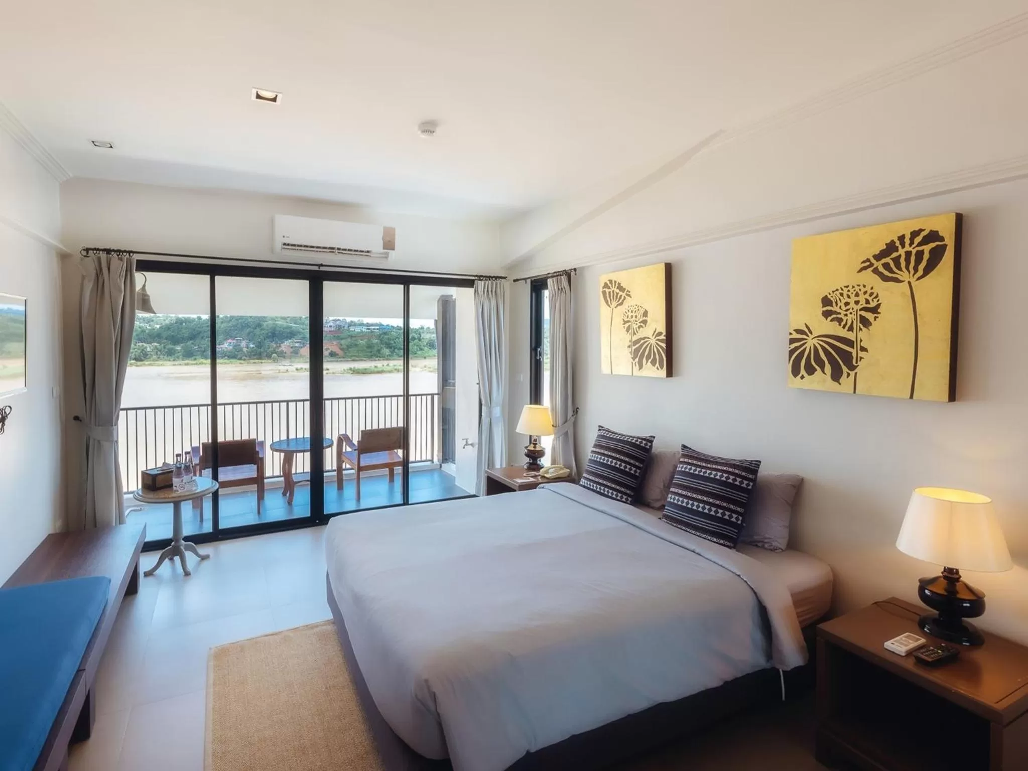 Executive Suite in Fortune Riverview Hotel Chiang Khong