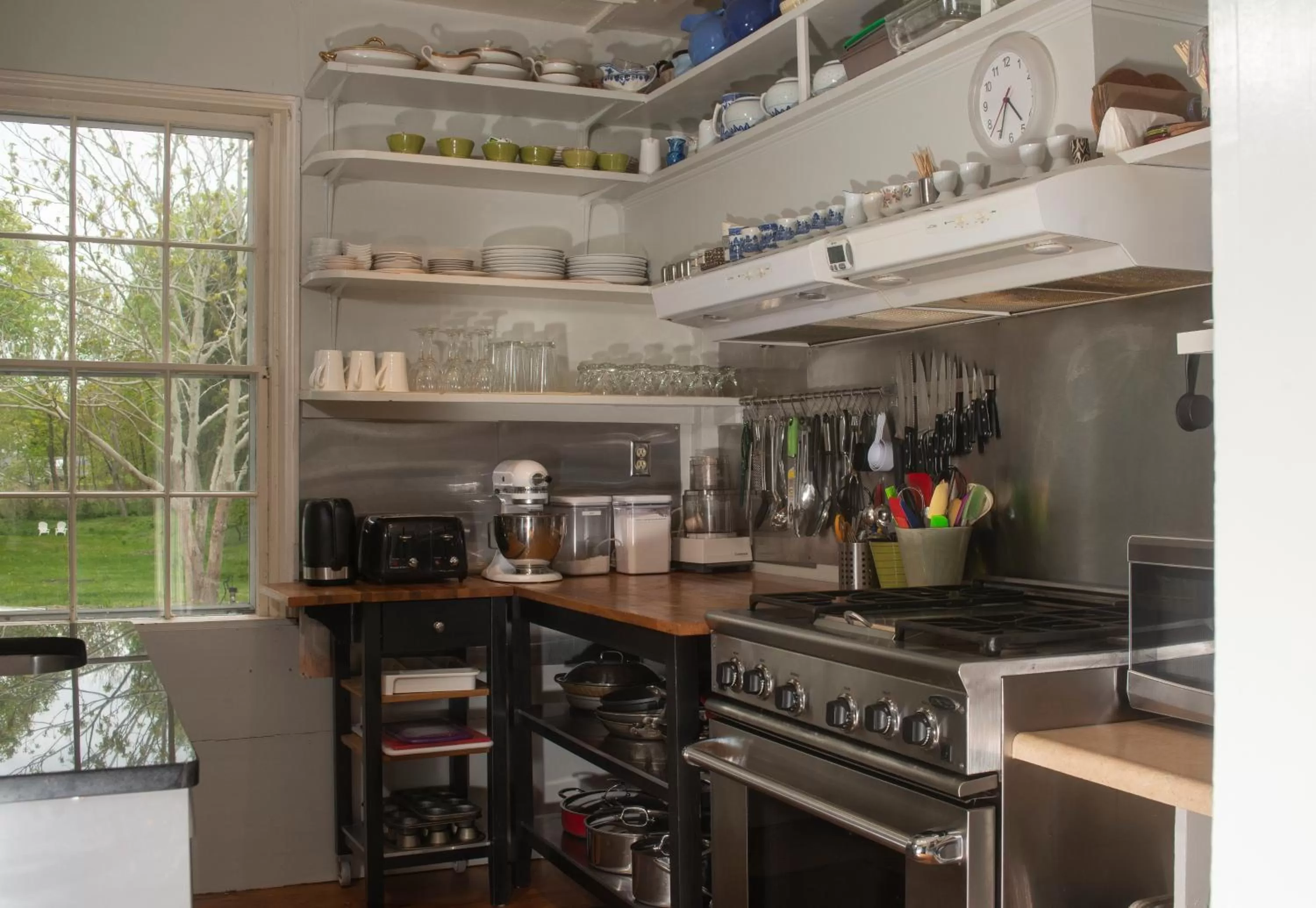Kitchen or kitchenette, Kitchen/Kitchenette in Village Inn