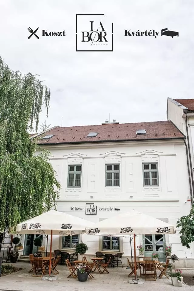 Property building in LaBor Kvártély