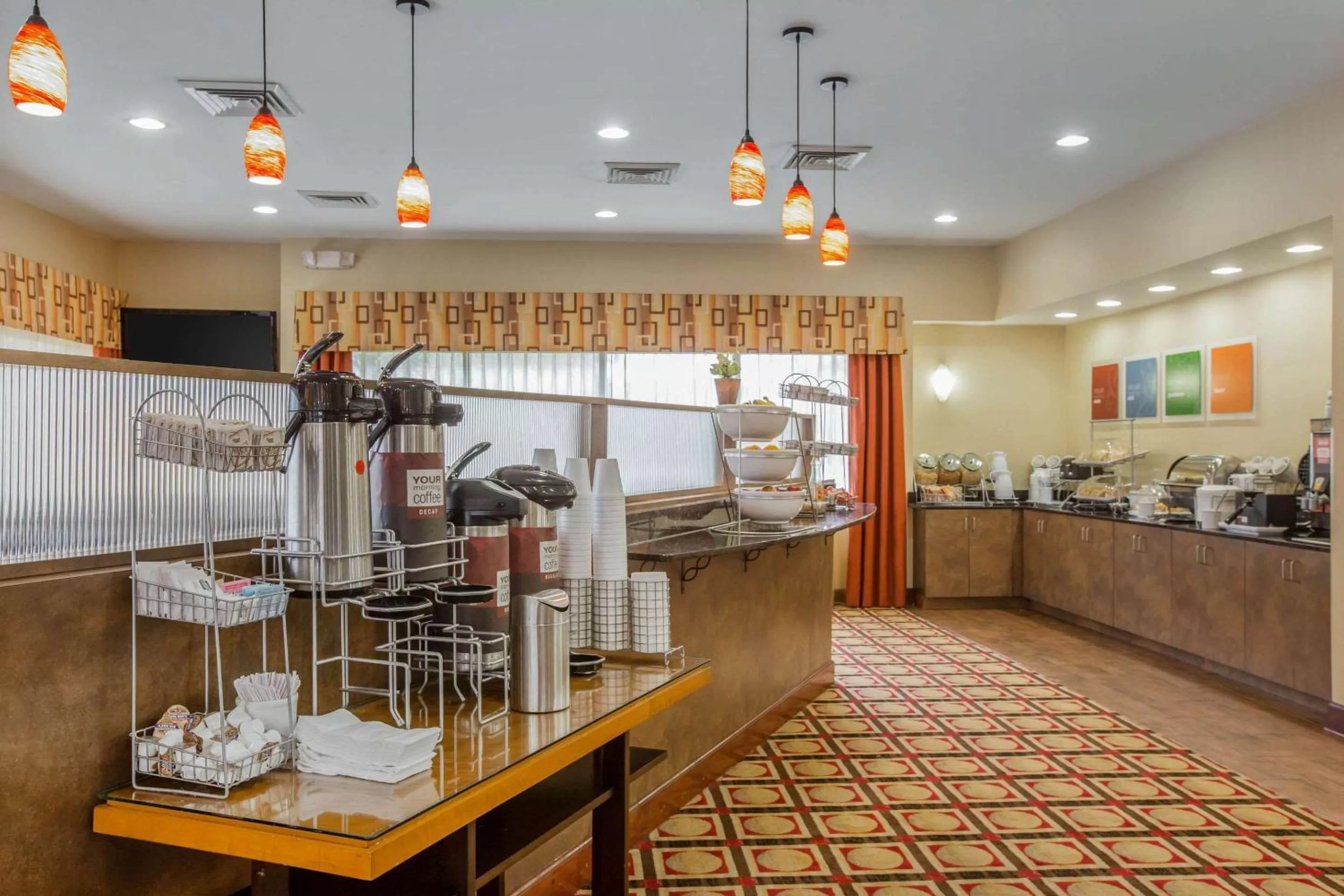 Restaurant/places to eat in Comfort Suites Golden Isles Gateway