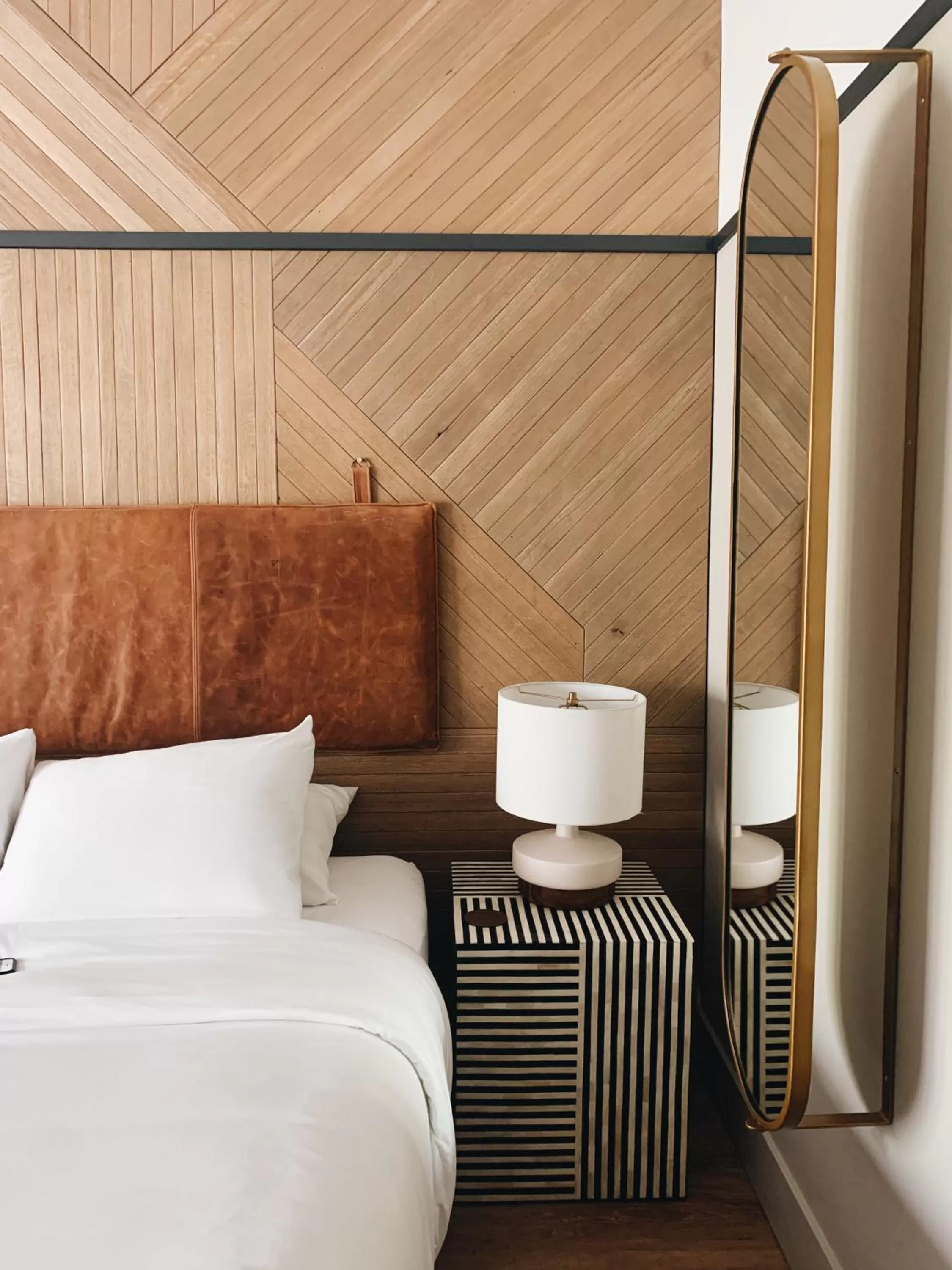 Bed in Calistoga Motor Lodge and Spa