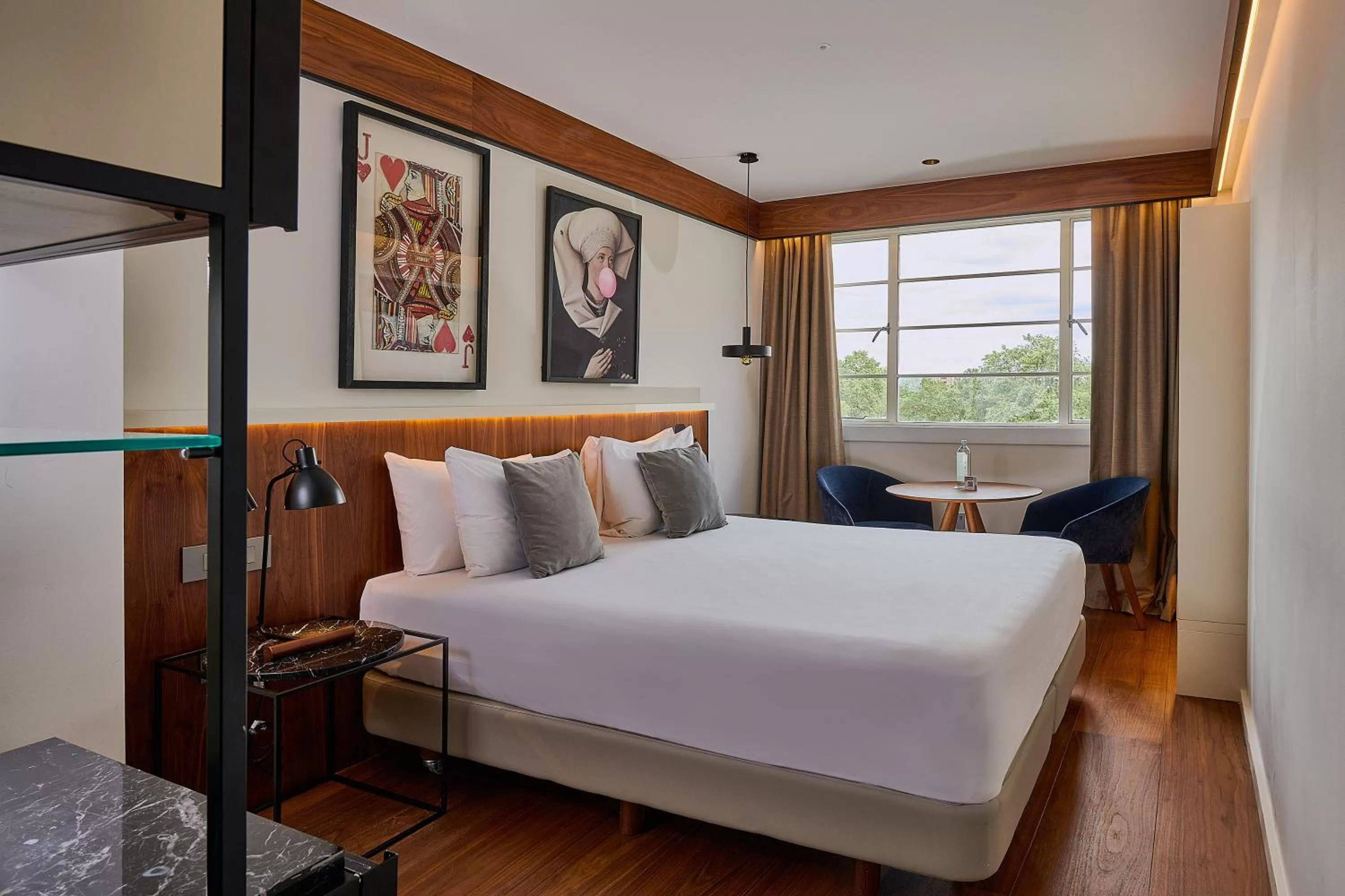 Bed in Melia White House Hotel