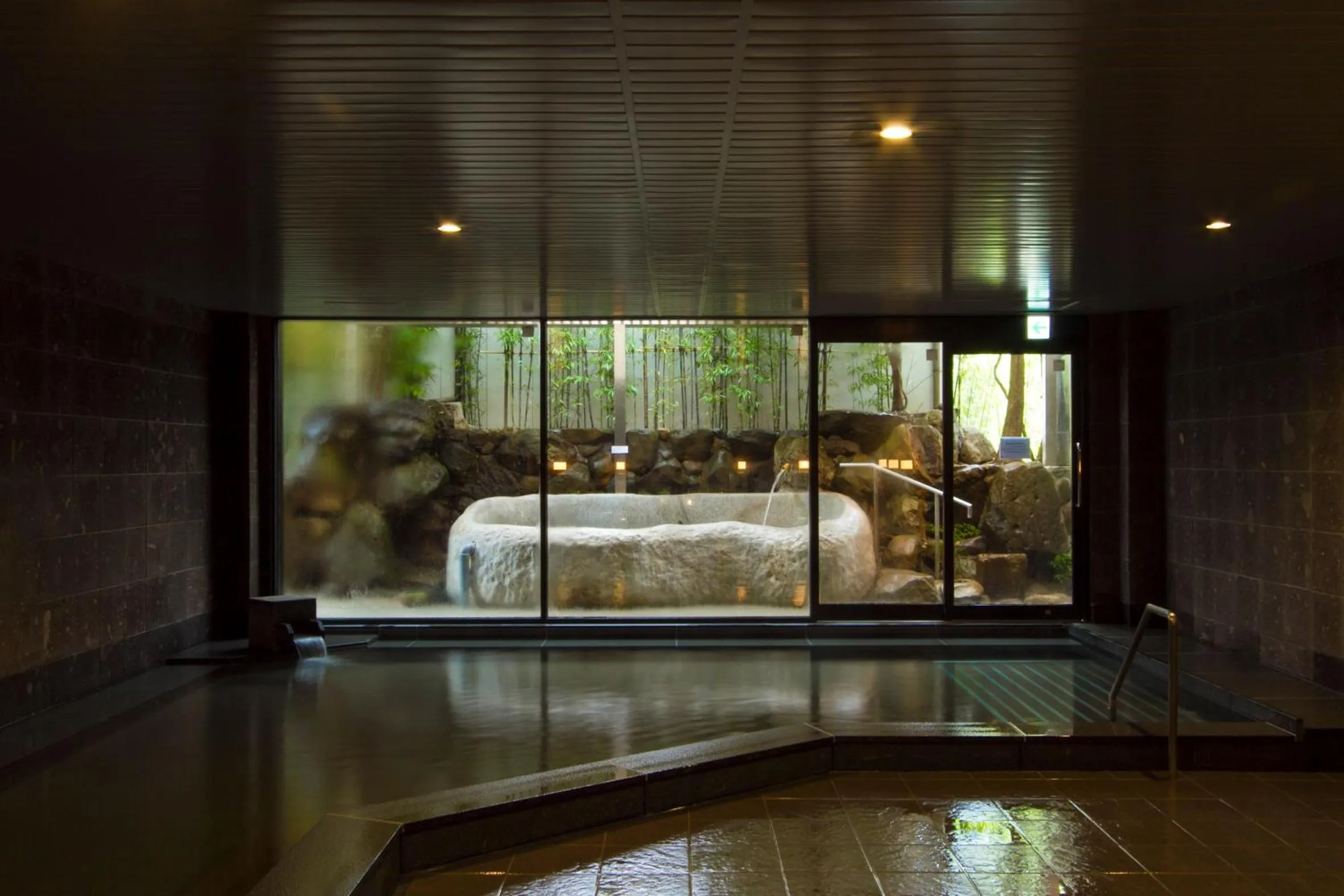 Hot Spring Bath in Ryokan Yoshidaya