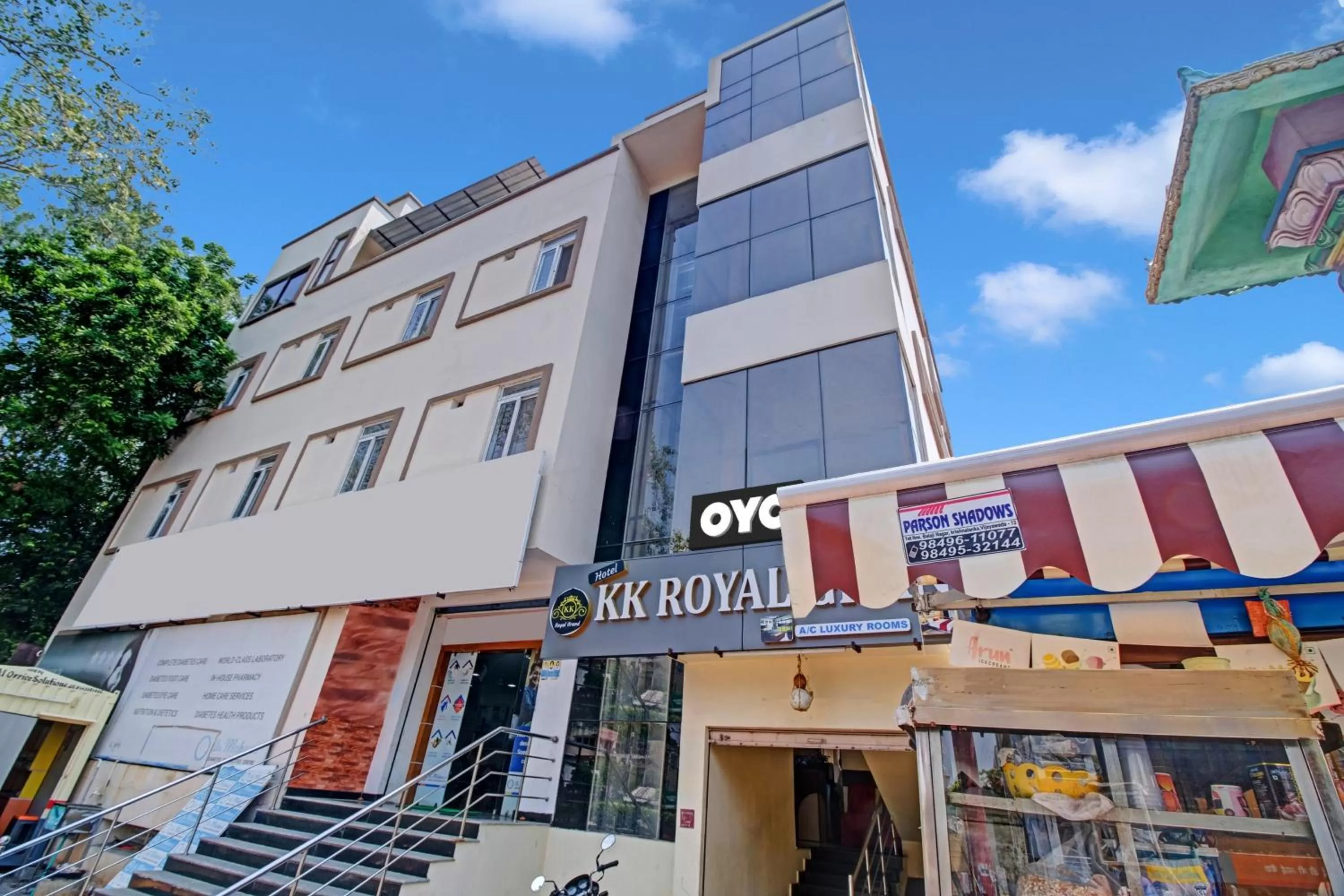 Facade/entrance, Property Building in OYO Flagship Kk Royal Grand