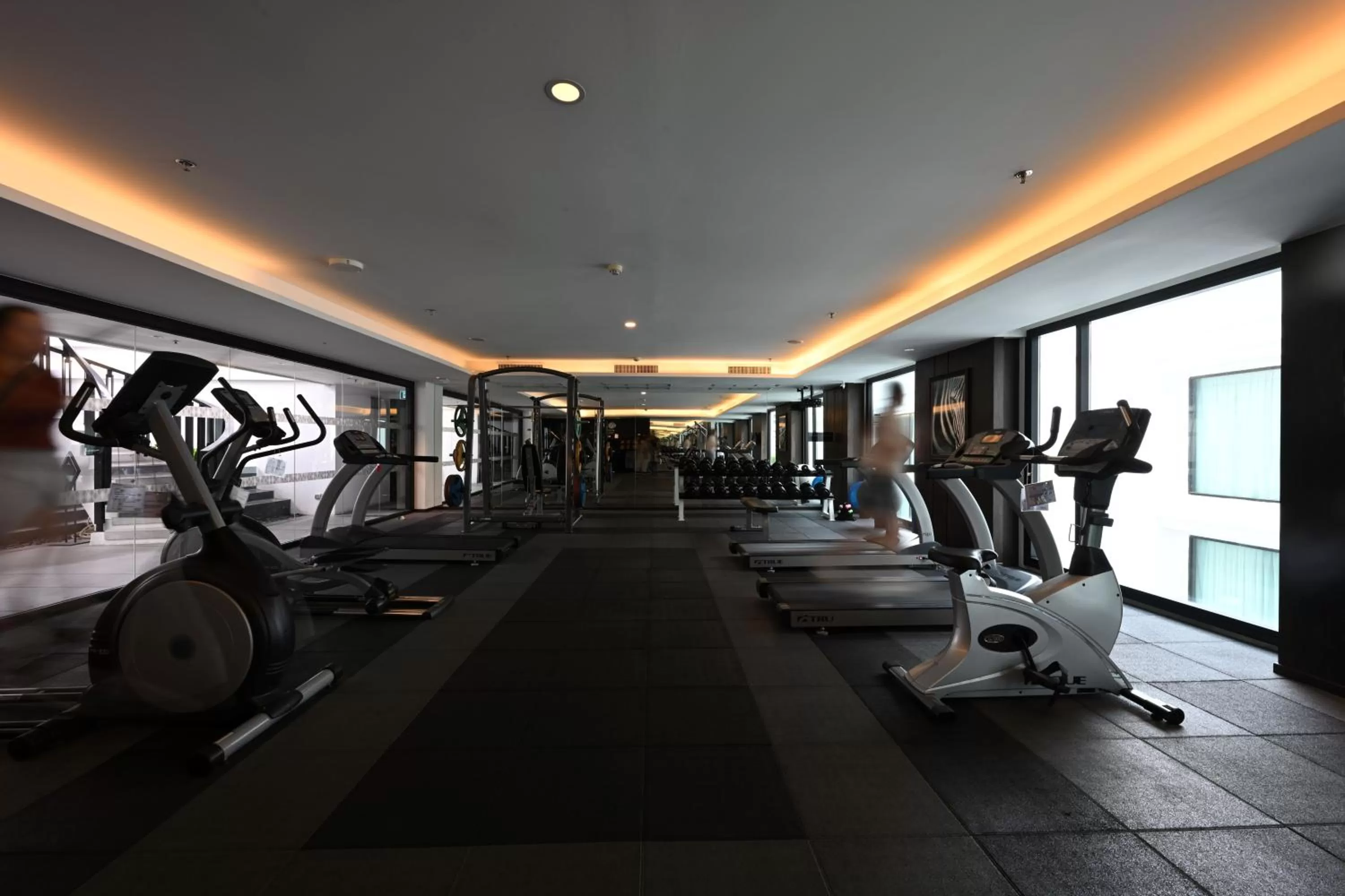 Fitness centre/facilities in Mövenpick Hotel Sukhumvit 15 Bangkok