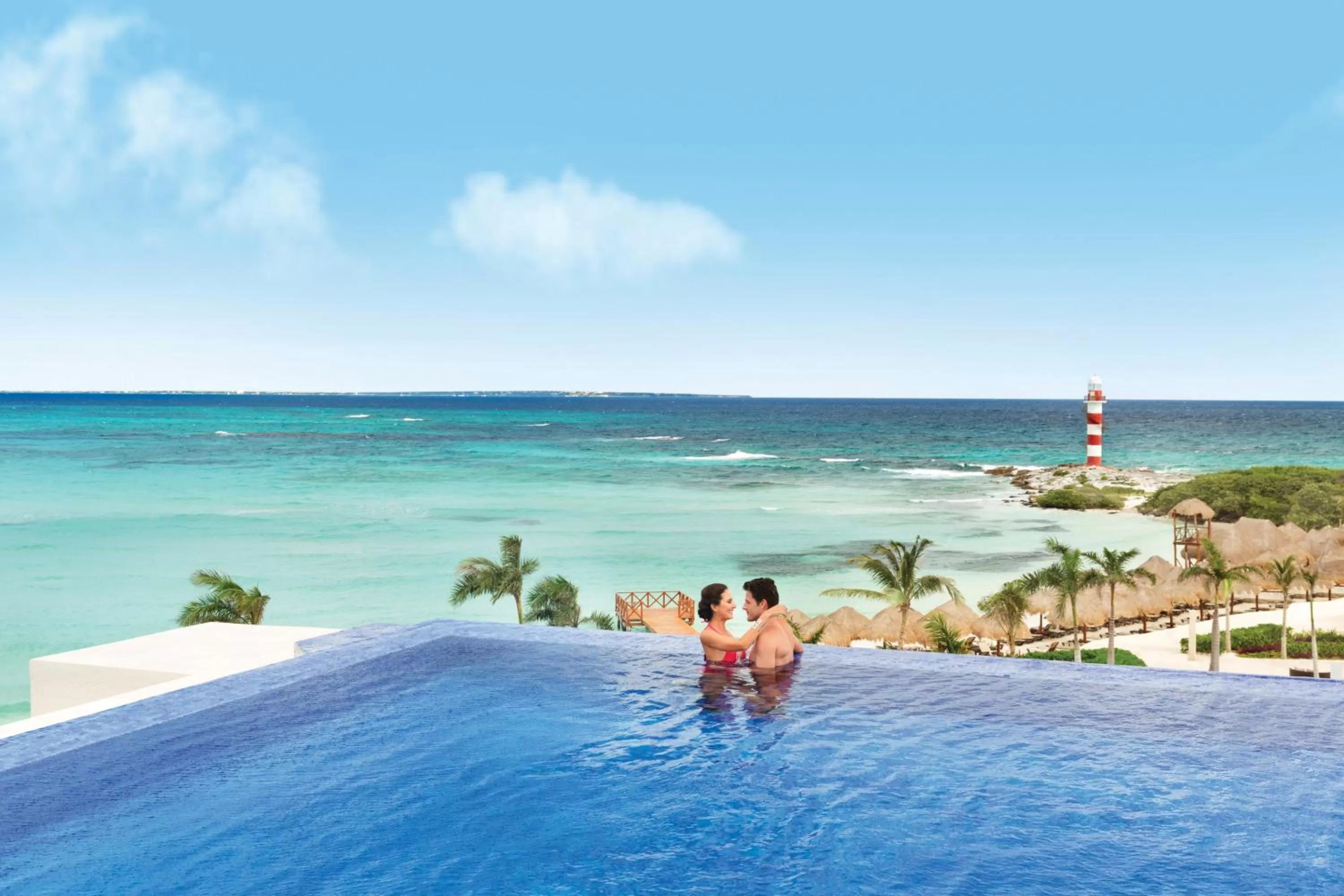 Swimming pool in Hyatt Ziva Cancun All-Inclusive