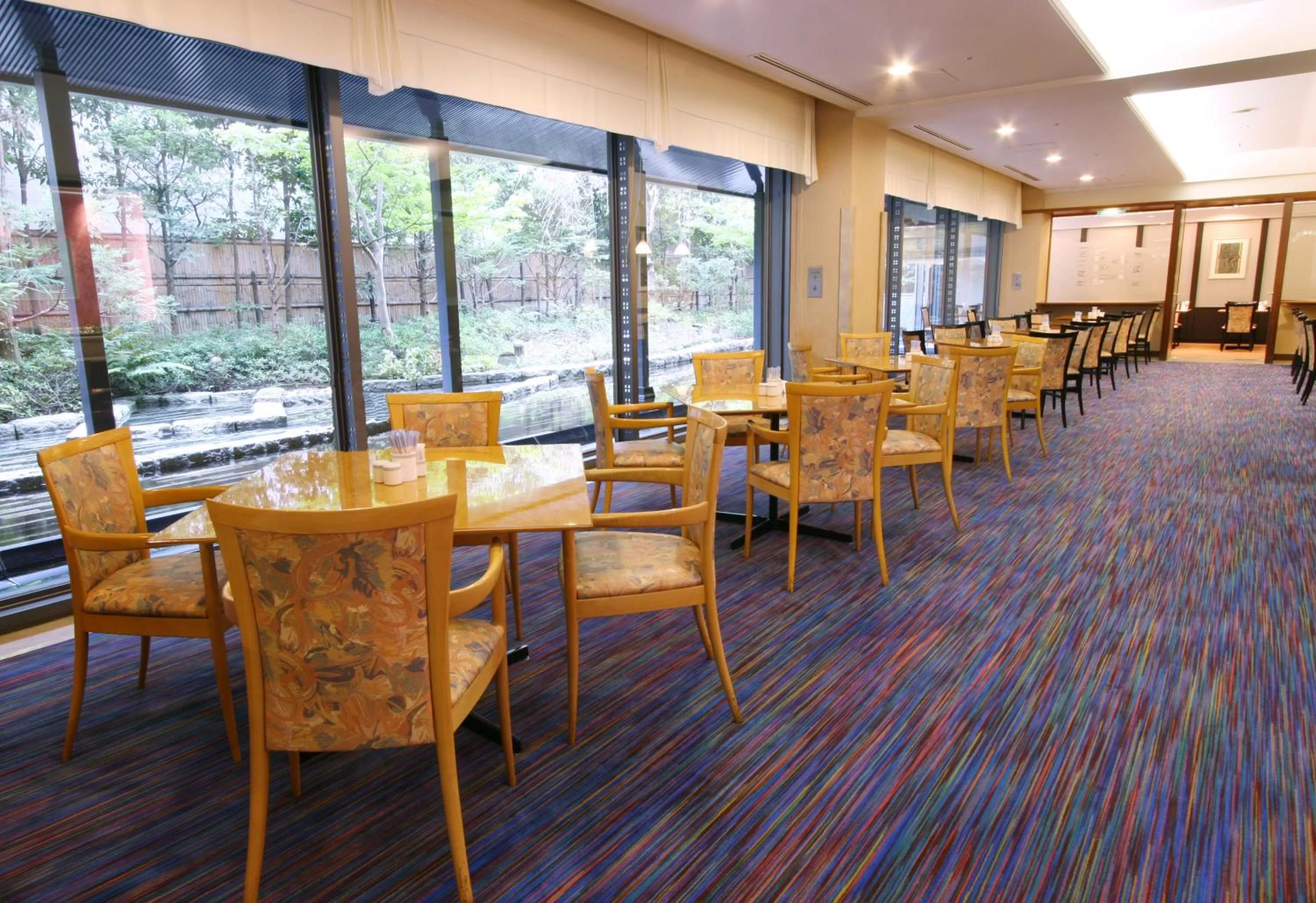 Restaurant/places to eat in Kyoto Garden Palace