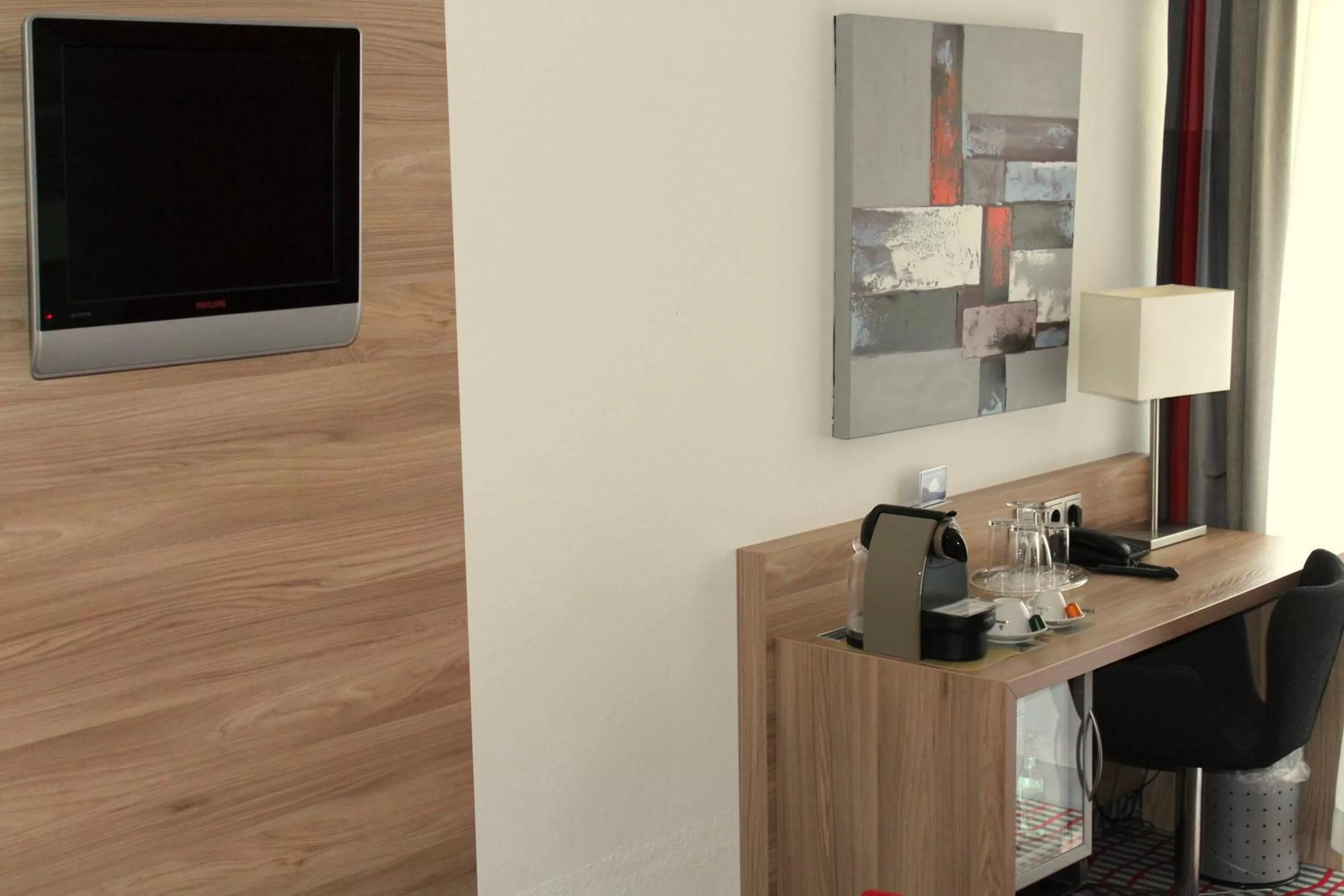 Coffee/tea facilities in NP Hotel Wallis