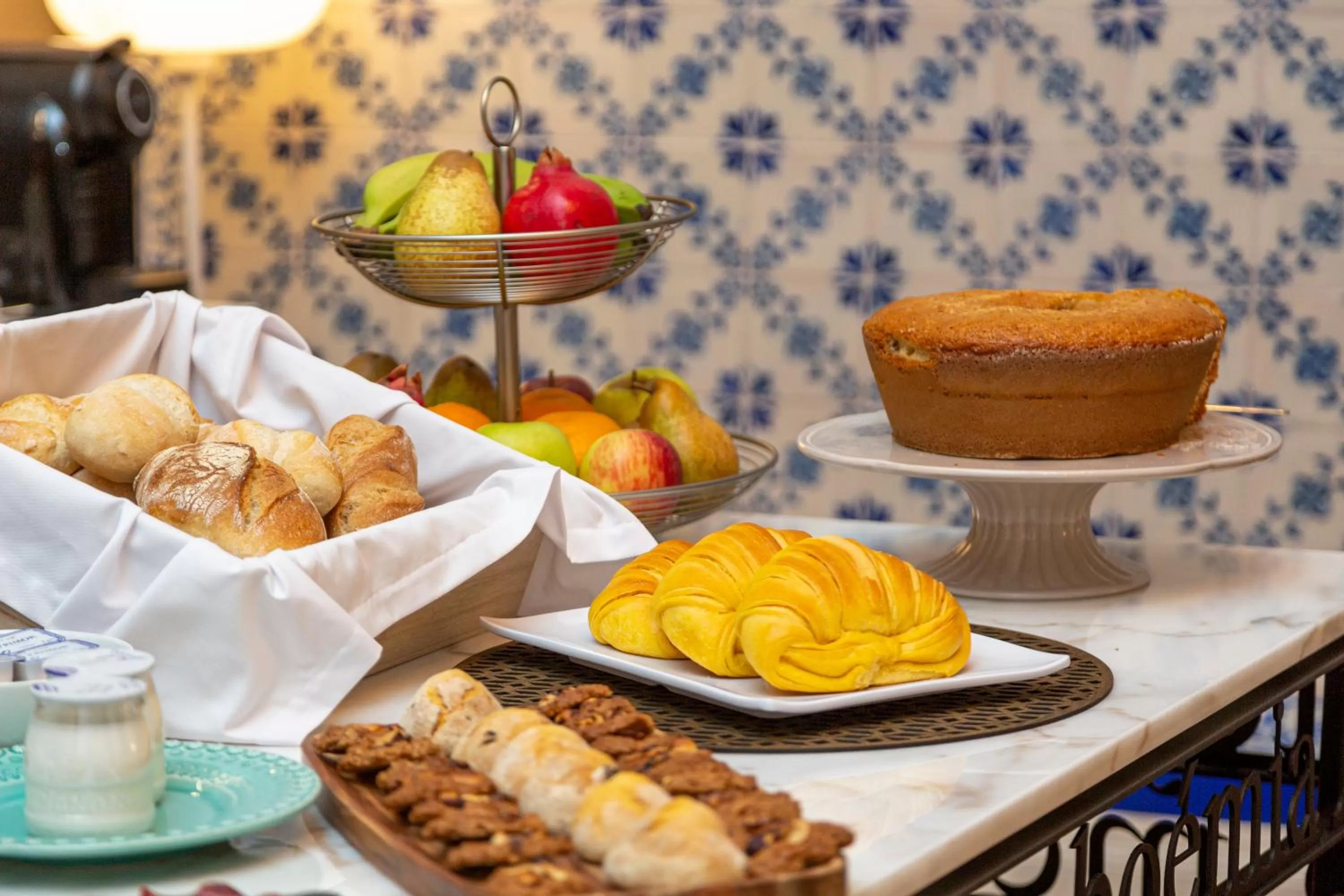 Breakfast in Bacharéis Charming House