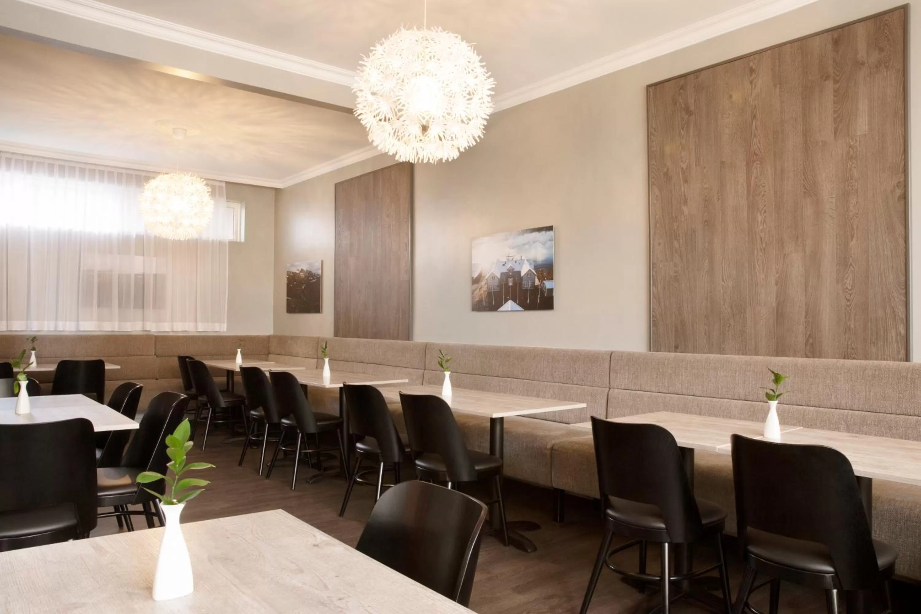 Breakfast in Fosshotel Baron