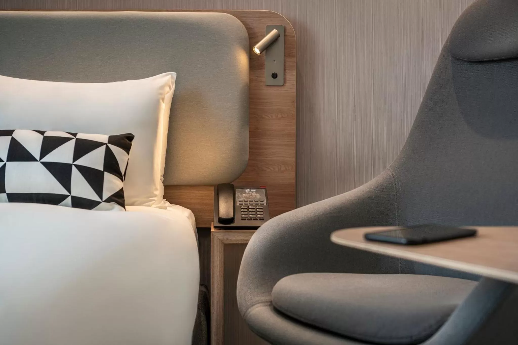 Photo of the whole room, Bed in Holiday Inn Express - Marne-la-Vallée Val d'Europe by IHG