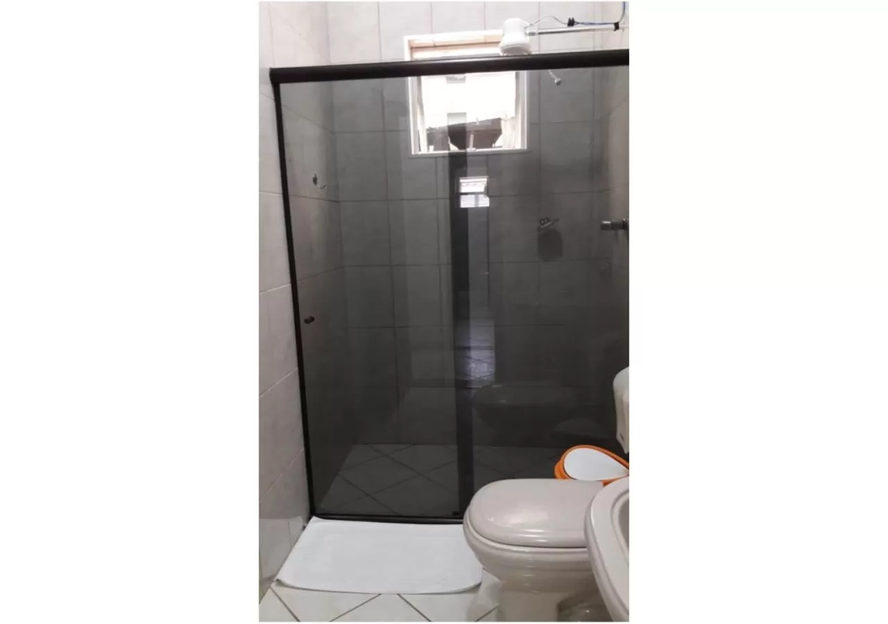 Shower in Hotel Brasil Real