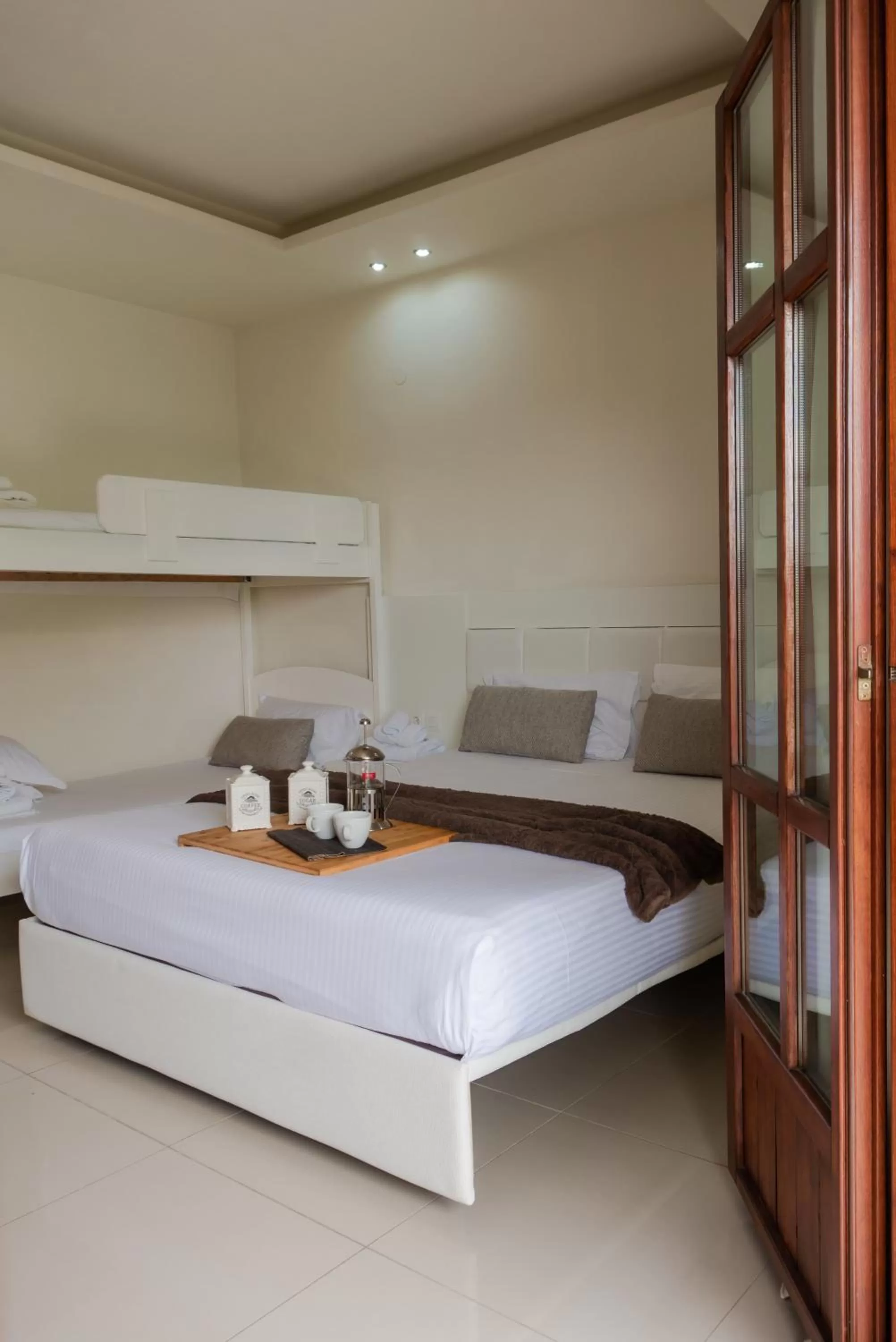 Photo of the whole room, Bed in Macedon