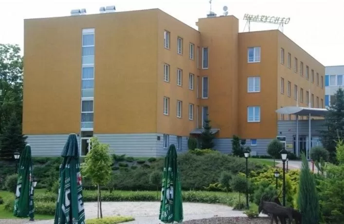 Property building in Hotel Rychło