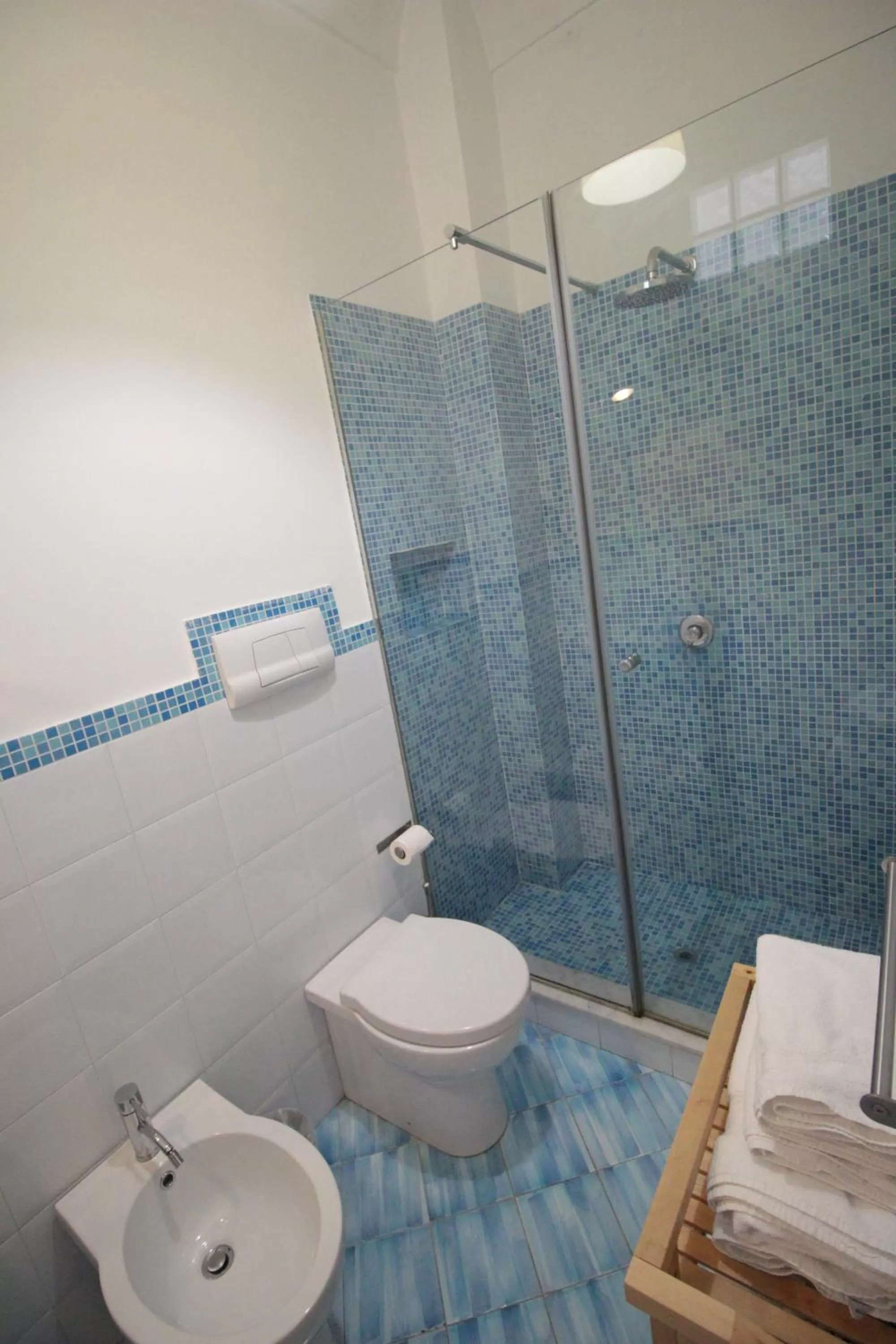 Shower in Federico Secondo B&B
