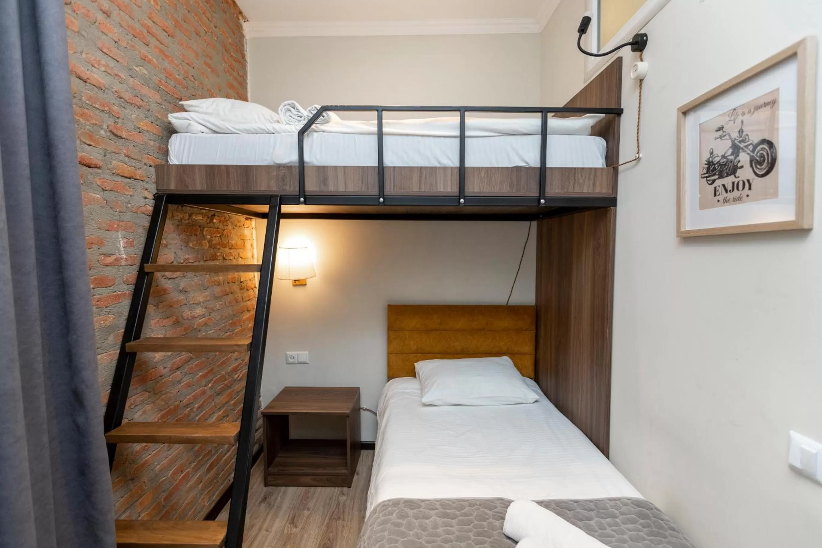 bunk bed in Hotello