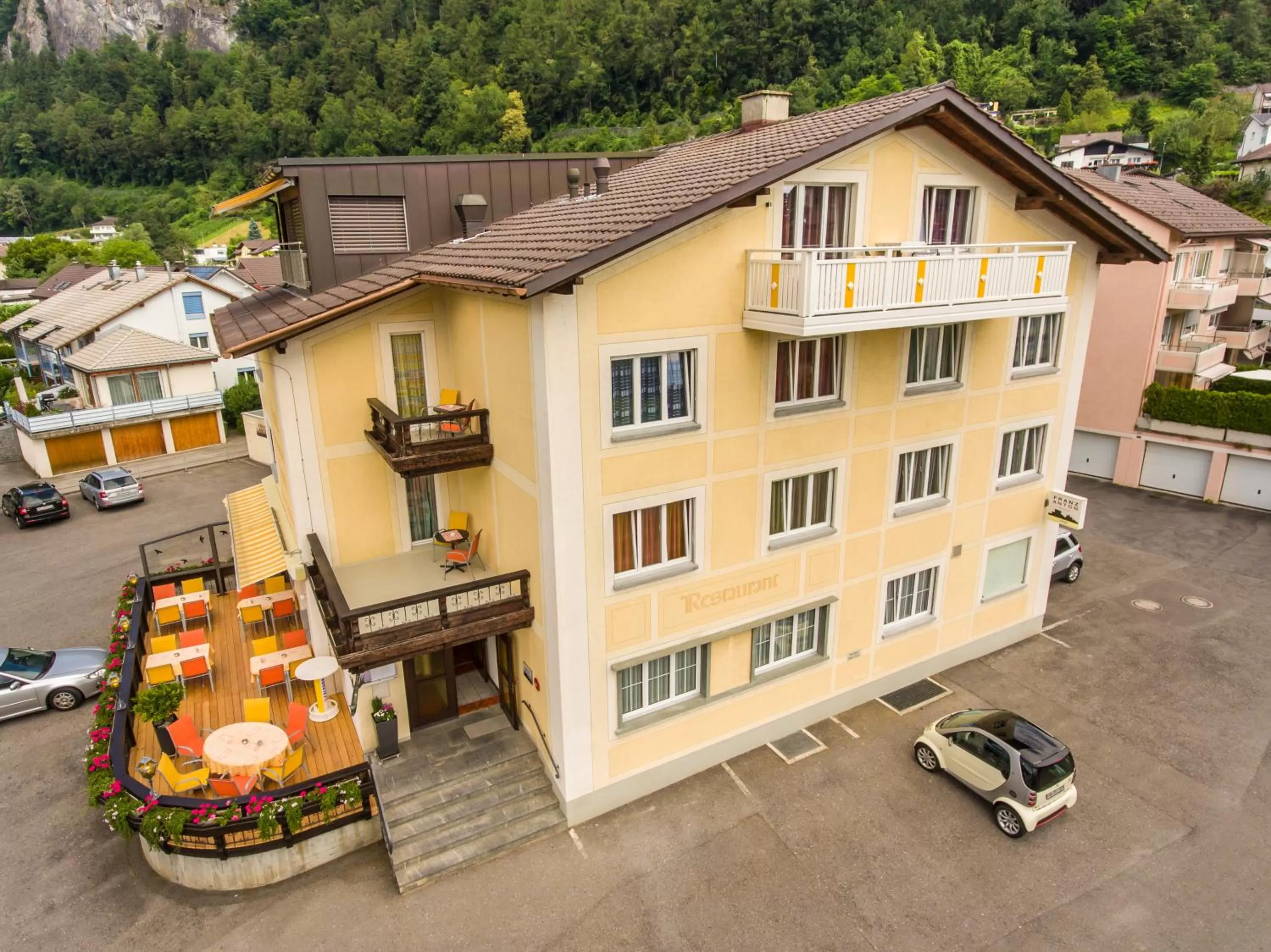 Facade/entrance, Property Building in Hotel Franz Anton