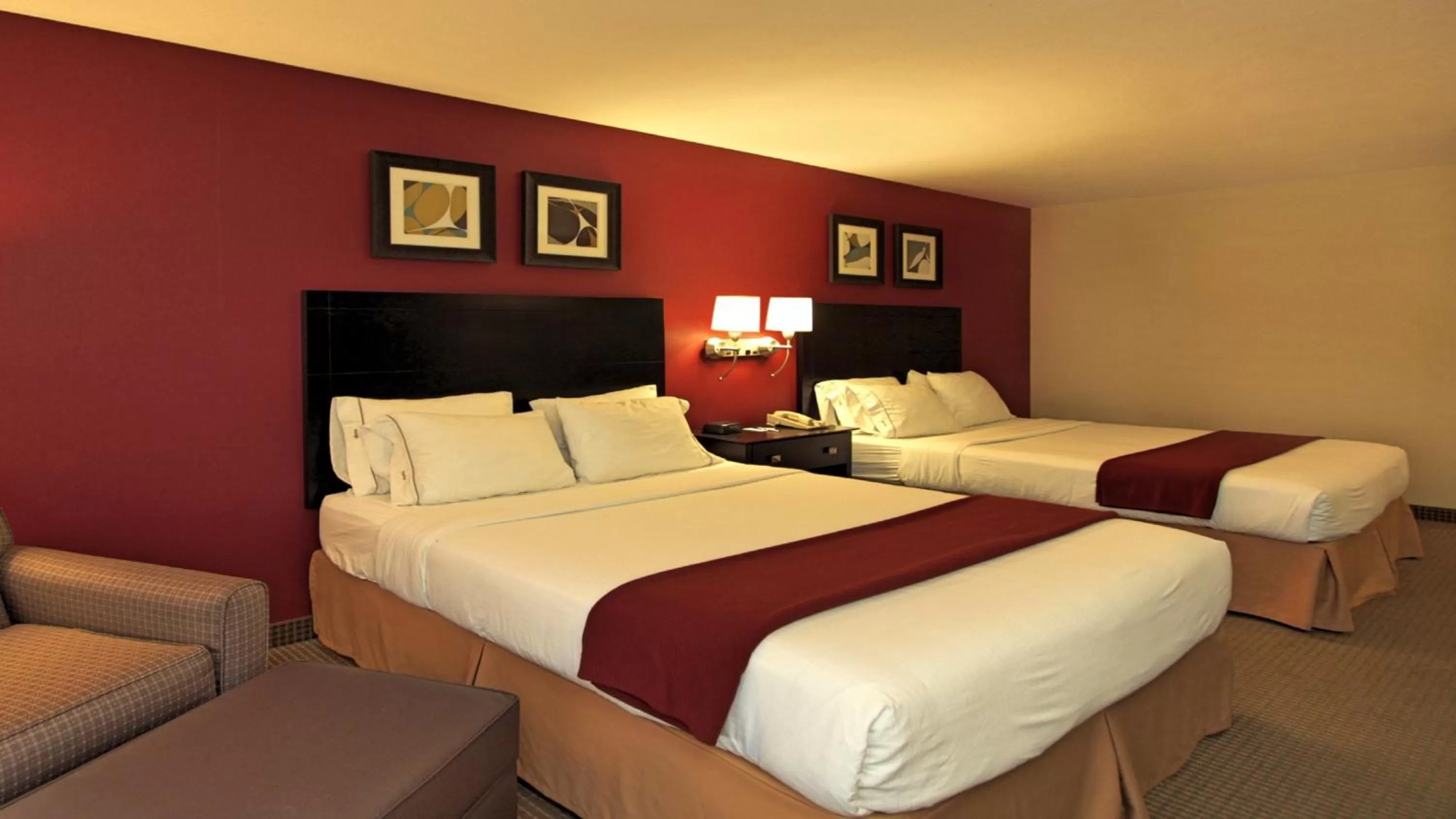 Queen Room with Two Queen Beds - Hearing Accessible/Non-Smoking in Holiday Inn Express Hotel & Suites Defiance, an IHG Hotel