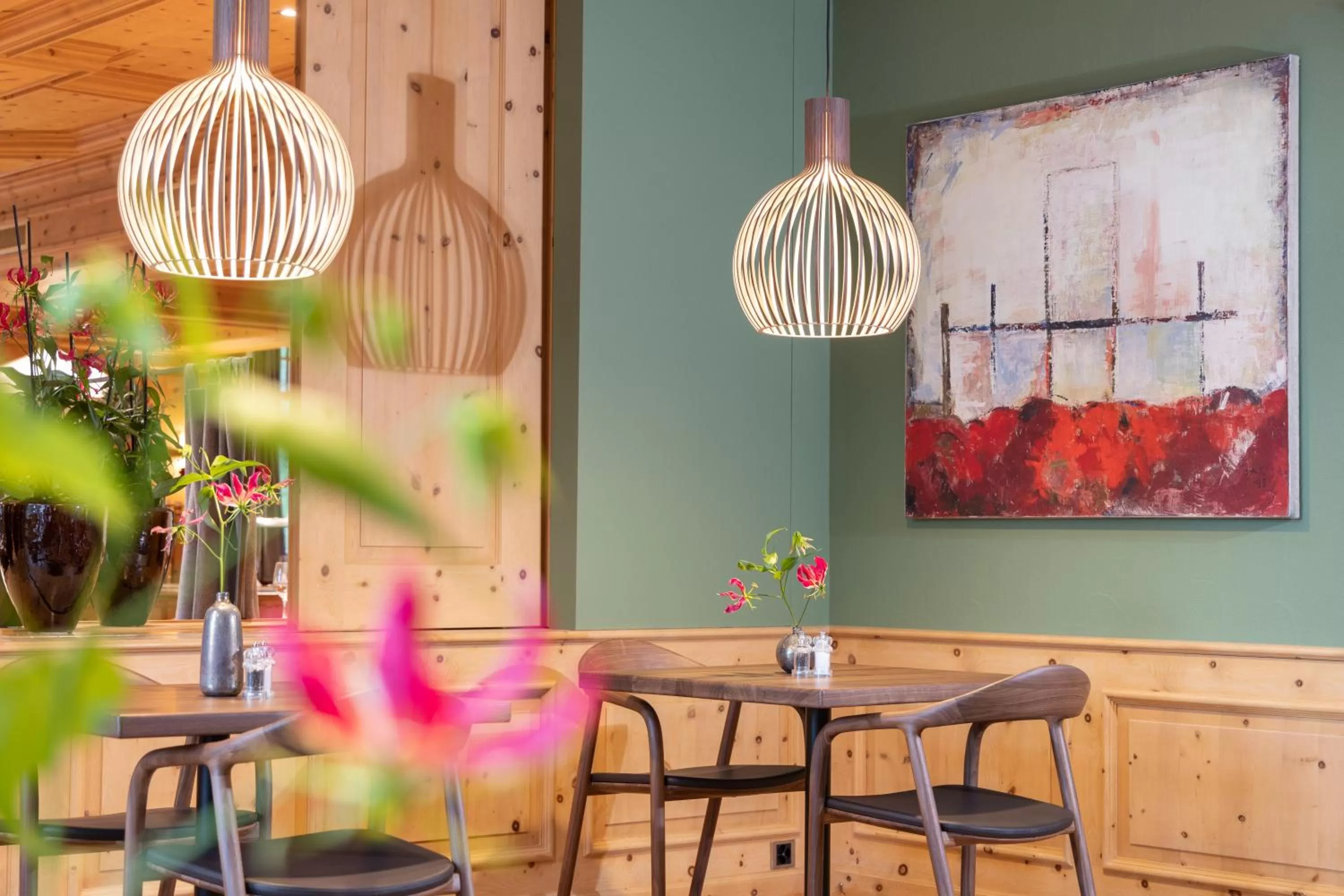 Restaurant/places to eat in Hotel Albris