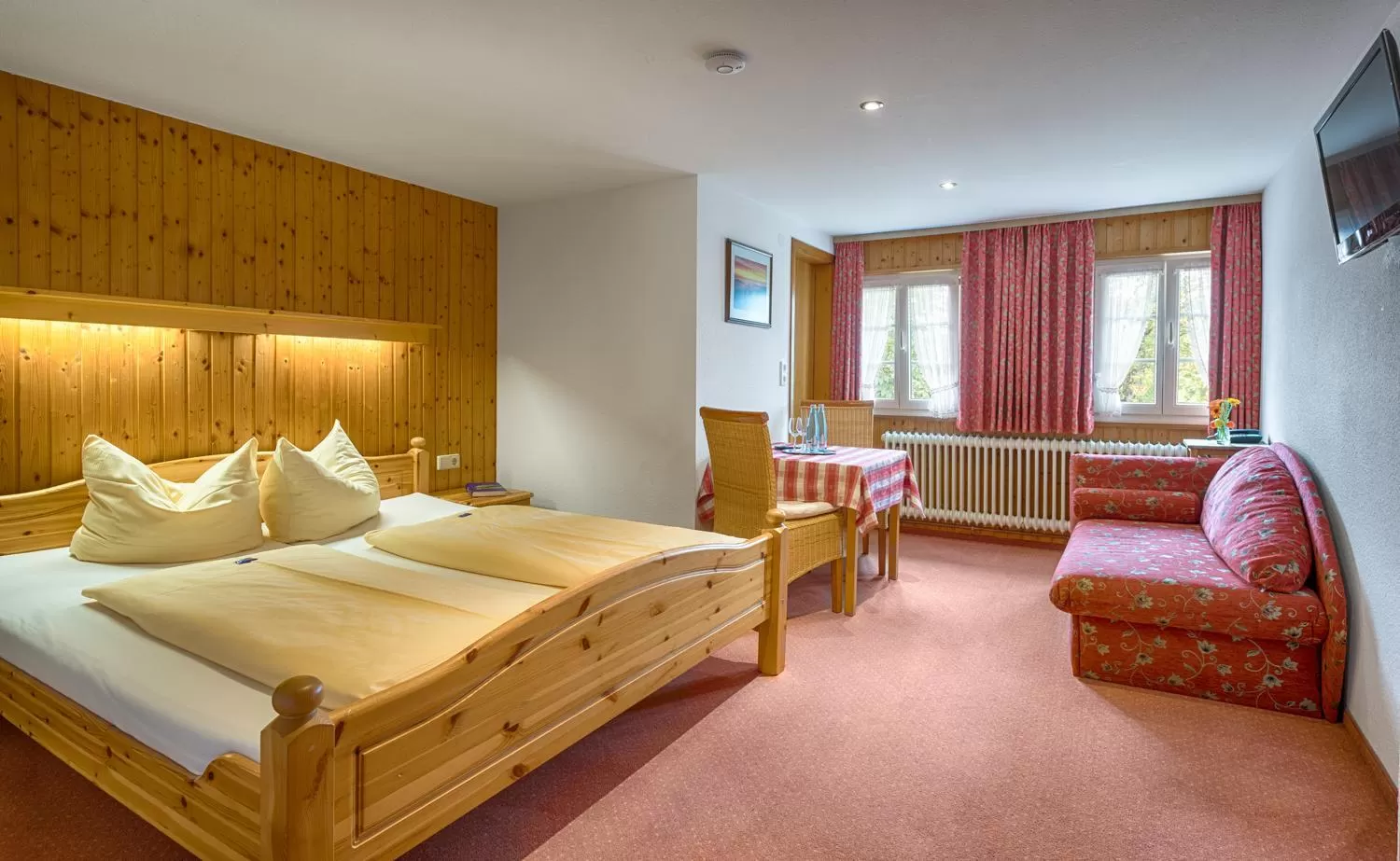 TV and multimedia, Bed in Hotel Zum Löwen - Unteres Wirtshaus