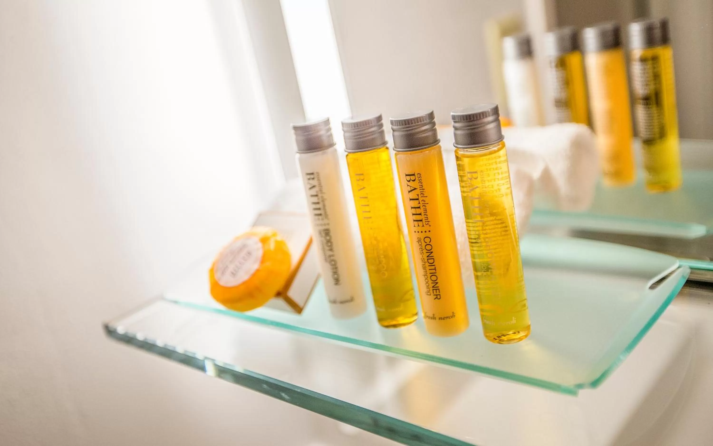 Bathroom in Hotel 116, A Coast Hotel Bellevue