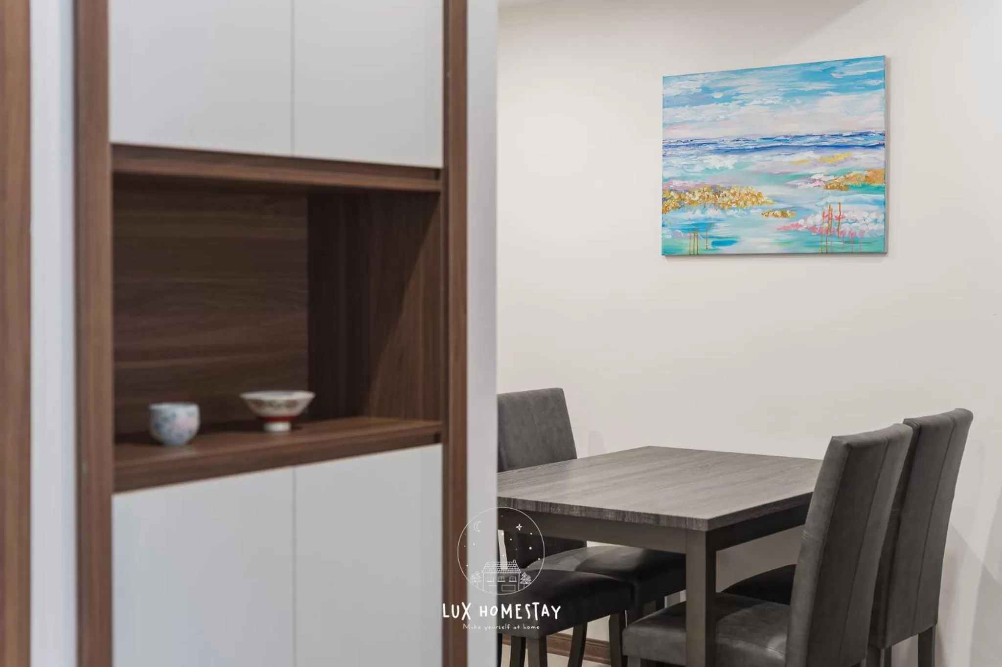 Living room in Lux Westlake Studio