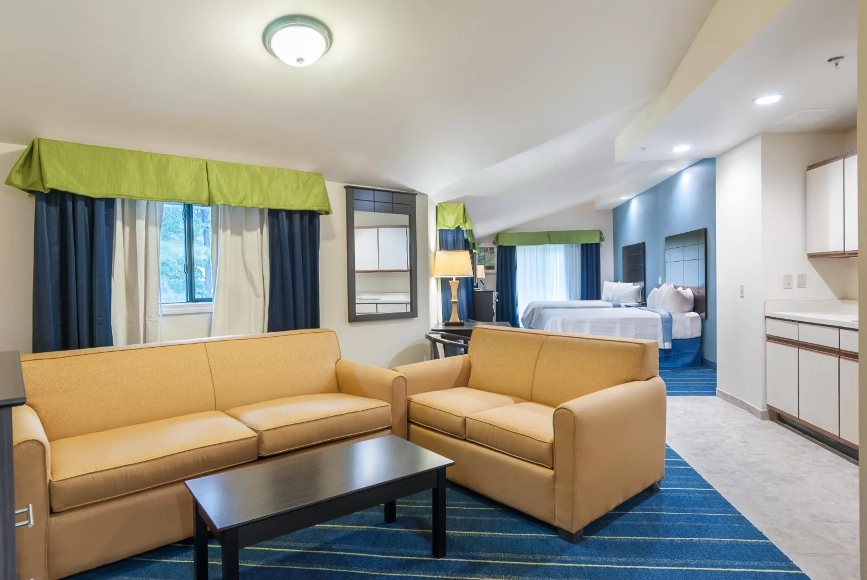 Seating area in Days Inn by Wyndham Tamworth