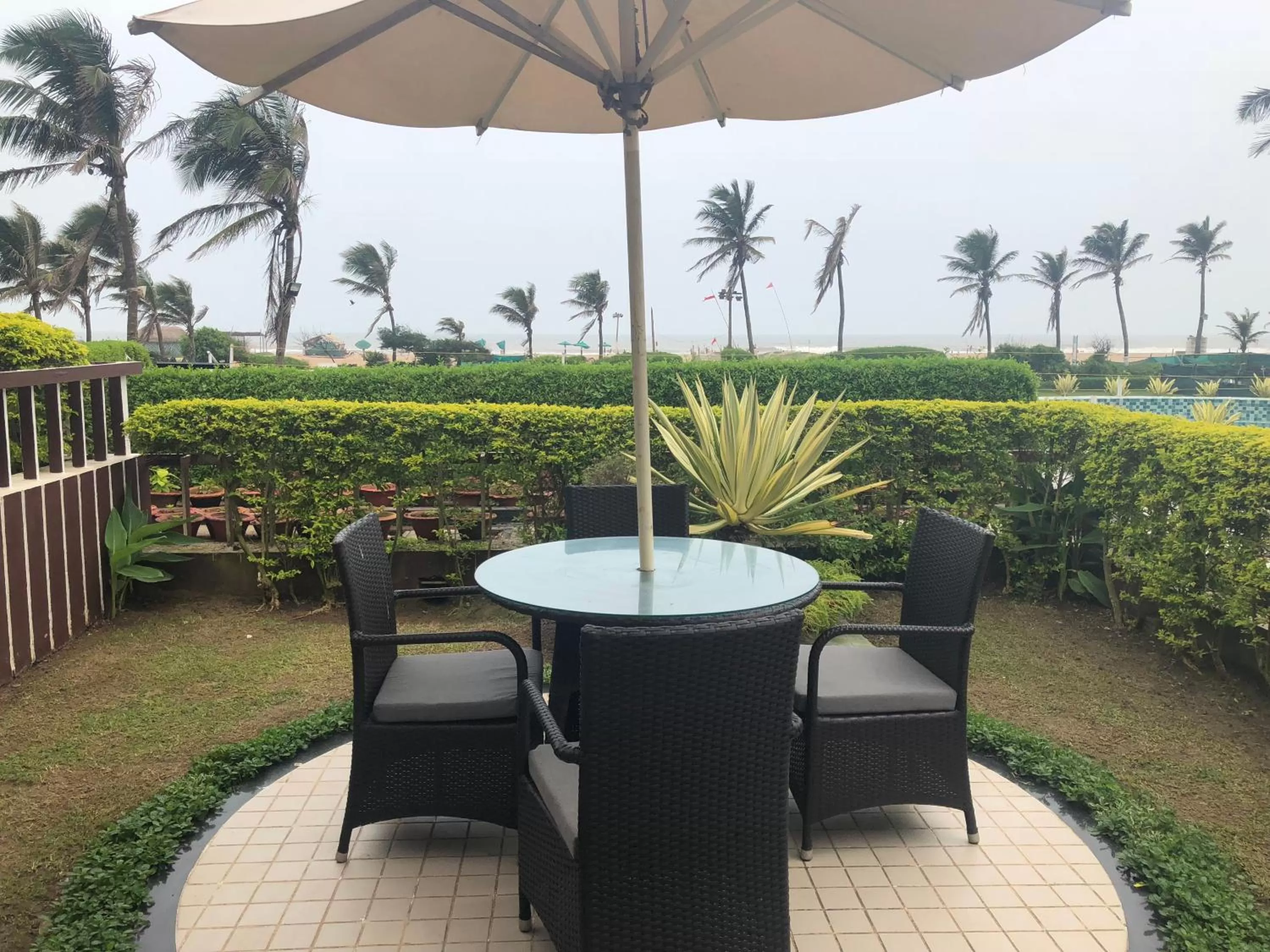 Patio in Hotel Holiday Resort