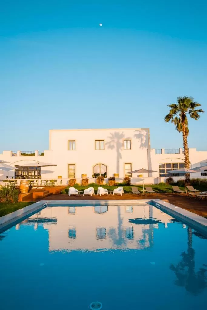 Pool view in Baglio Custera