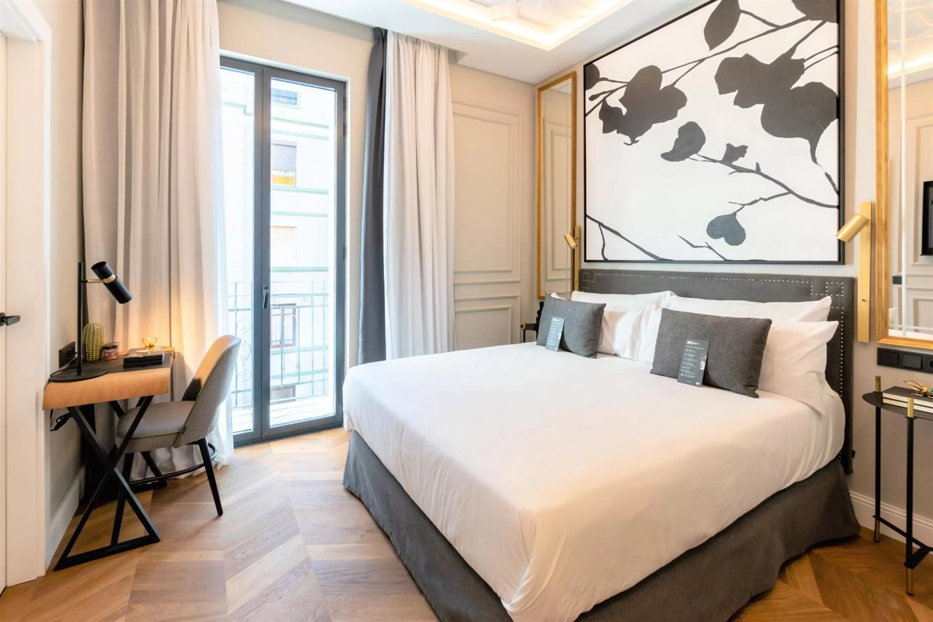 Bedroom, Bed in L&H Gran Vía Valencia