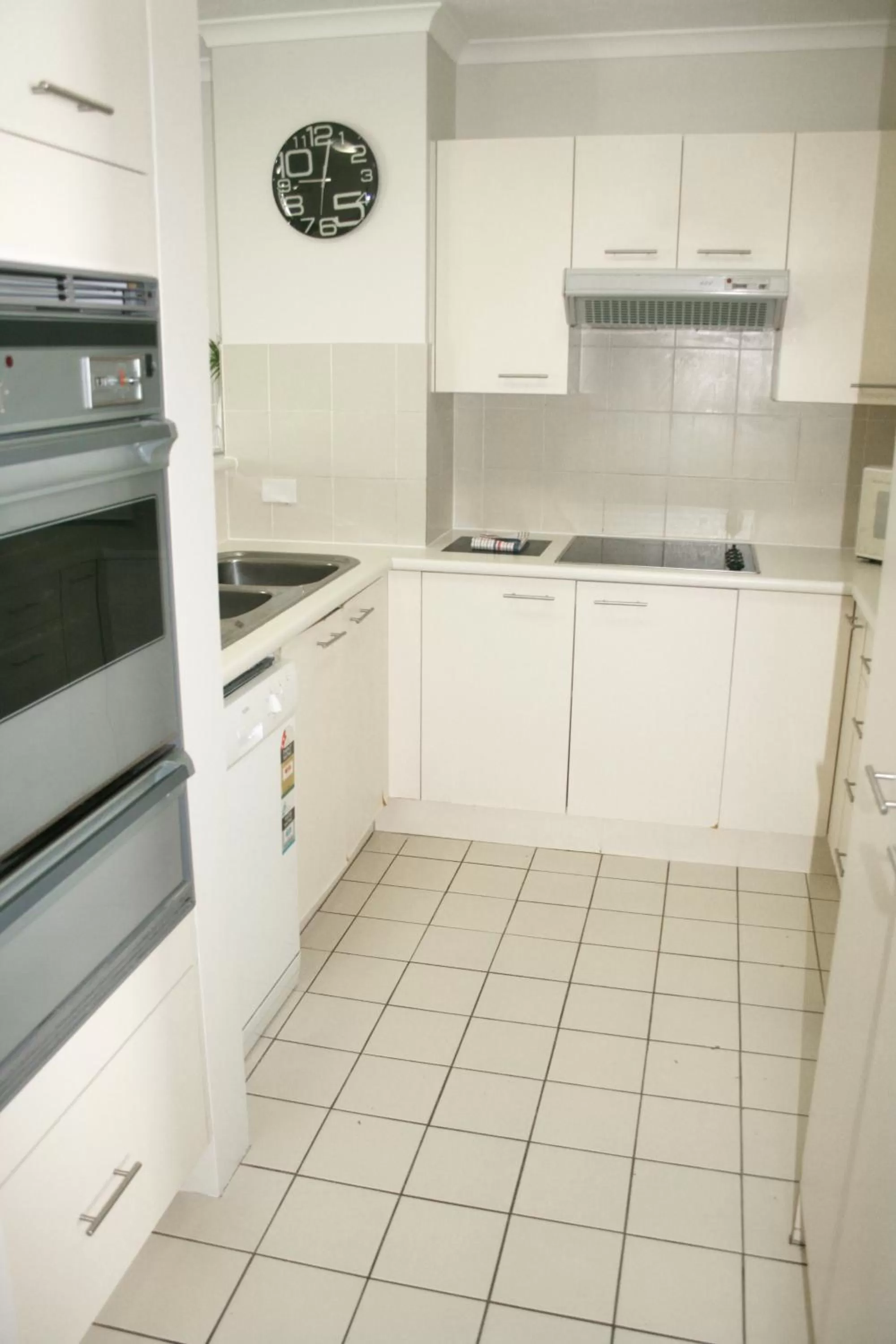 Kitchen or kitchenette in The Bay Apartments Coolangatta