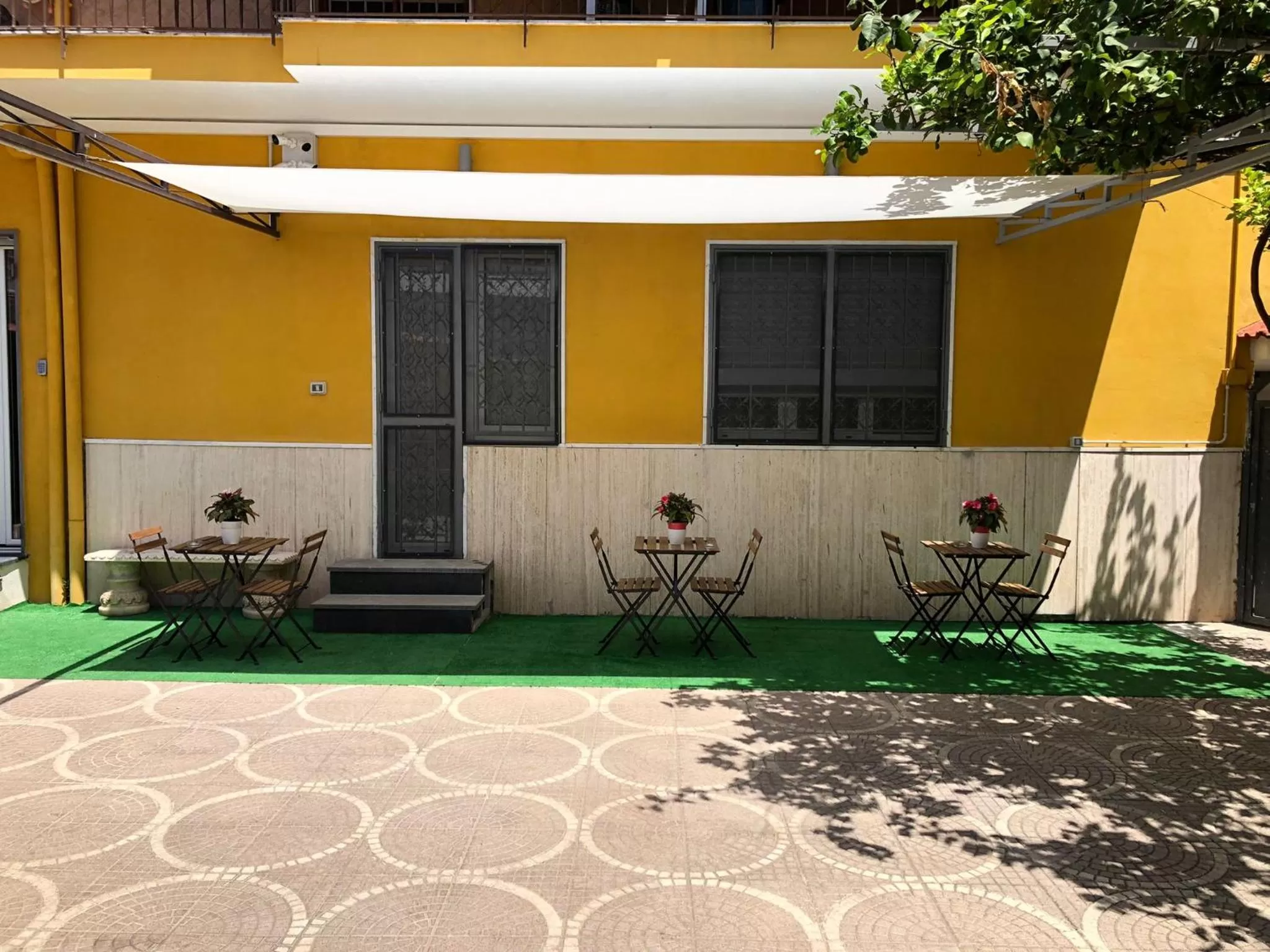 Property building, Swimming Pool in Villa Manto Bed and Breakfast - Torre Annunziata Pompei