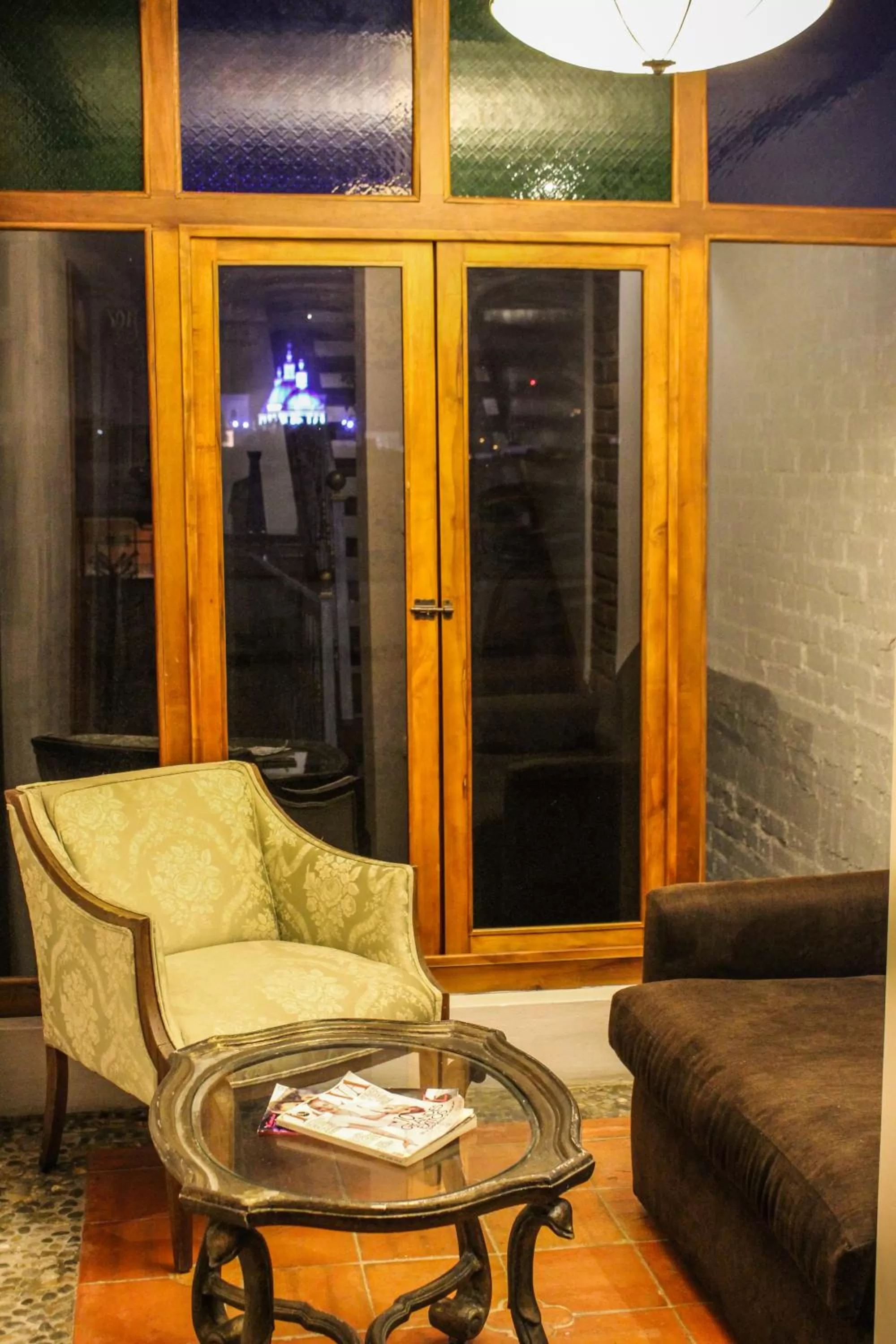 Living room in Hotel Azul de la Plaza by Chat Noir