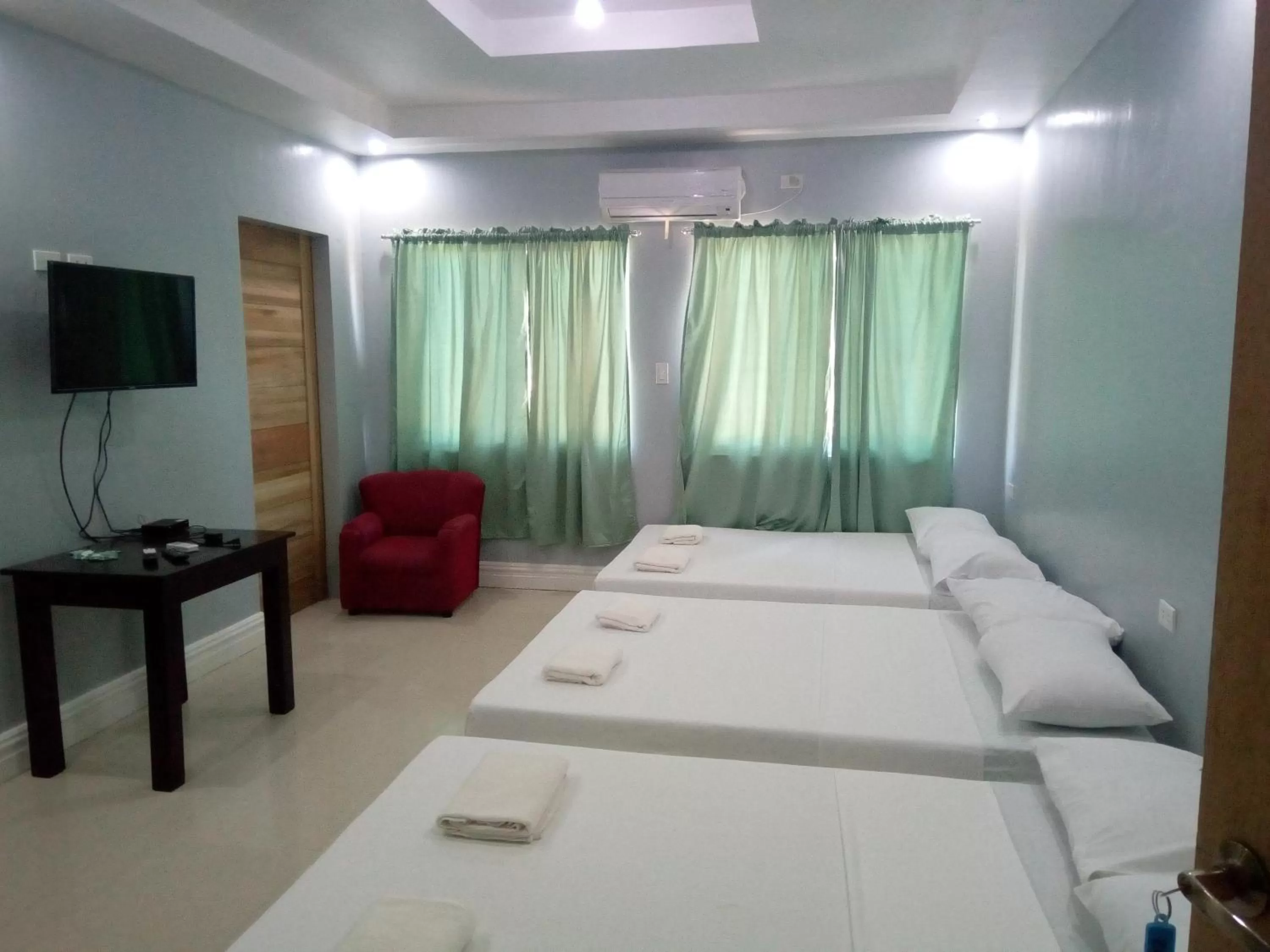 TV and multimedia, Bed in Sandscape Hotel