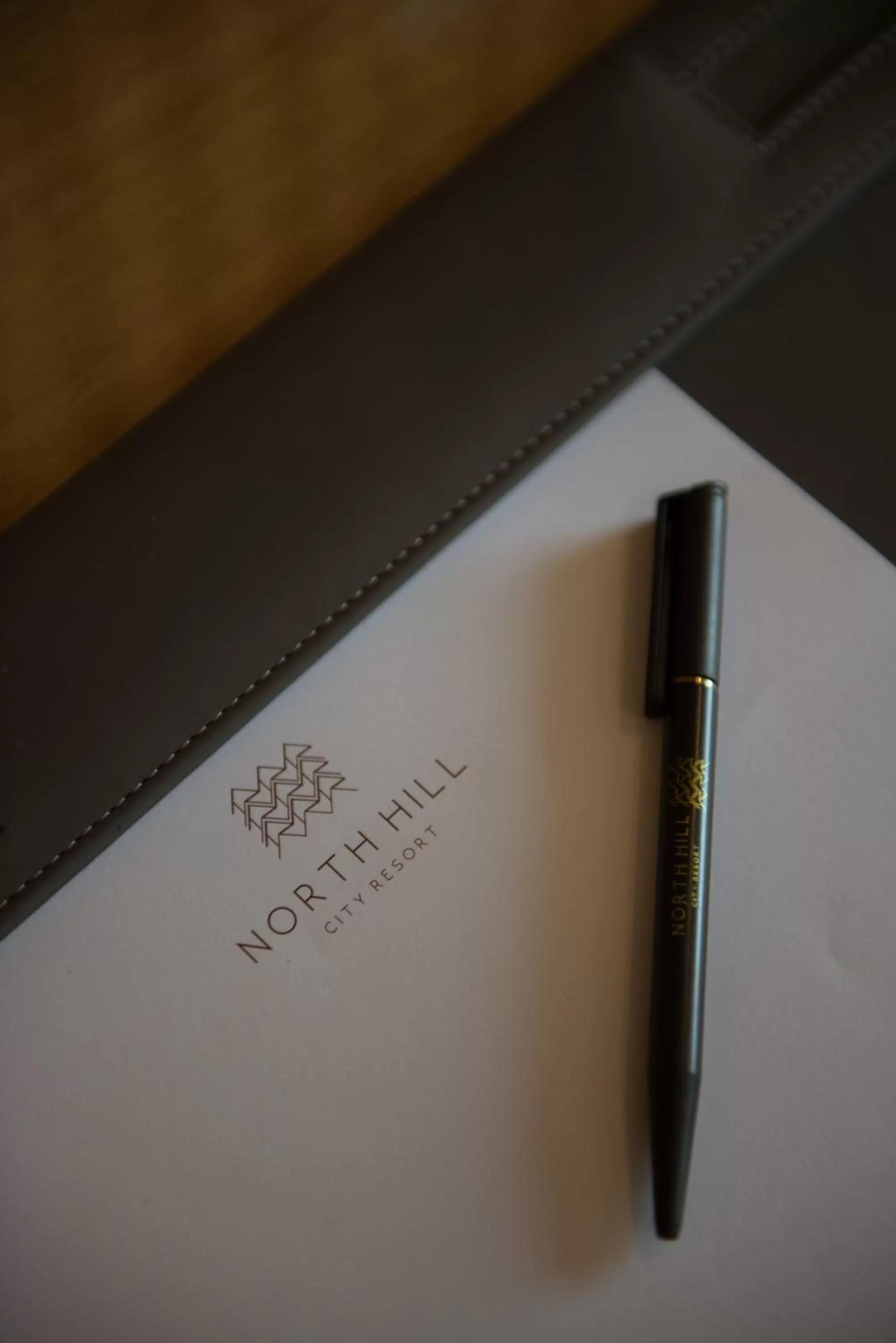 Seating area in North Hill City Resort