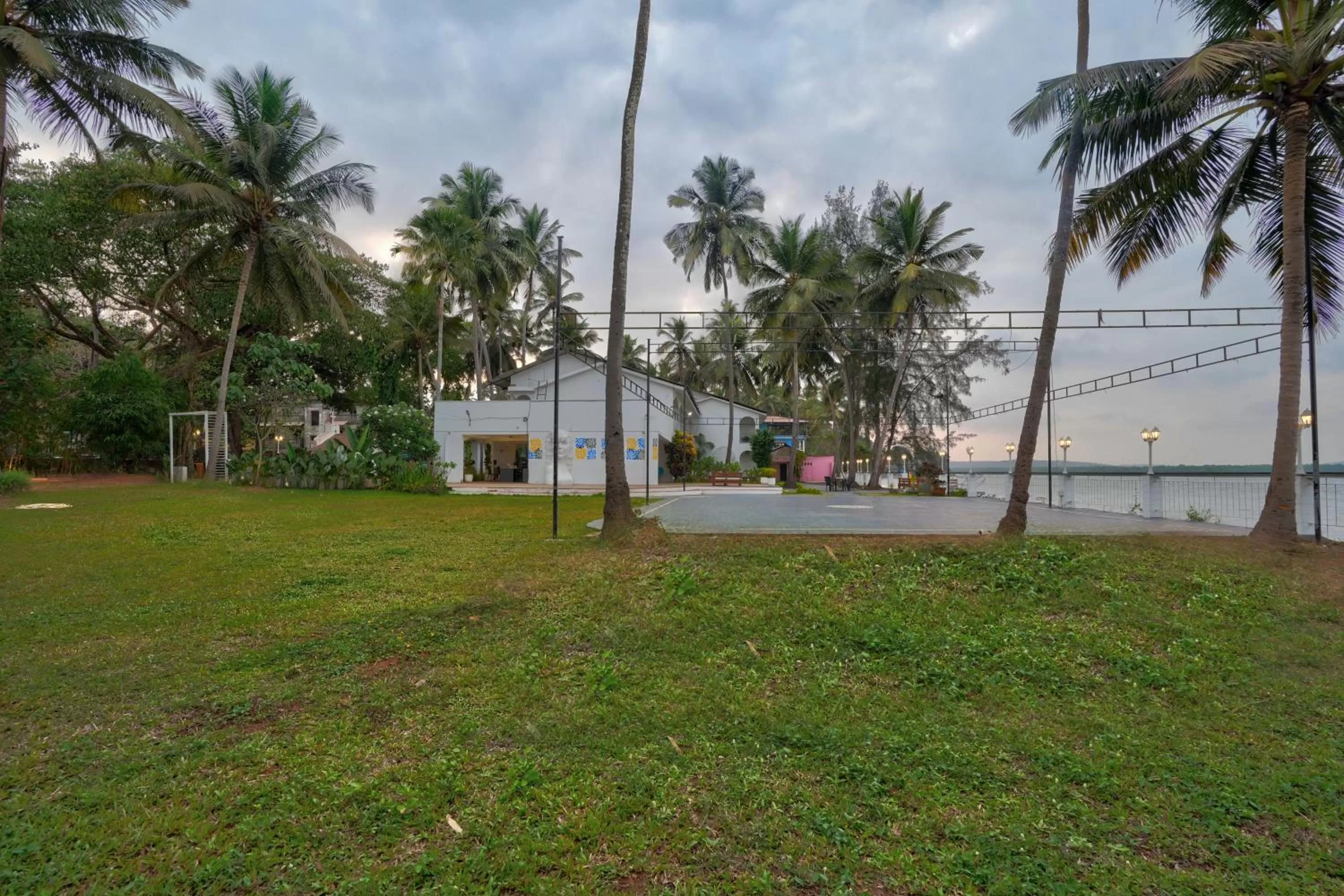 Natural landscape in Blu Missel By The River