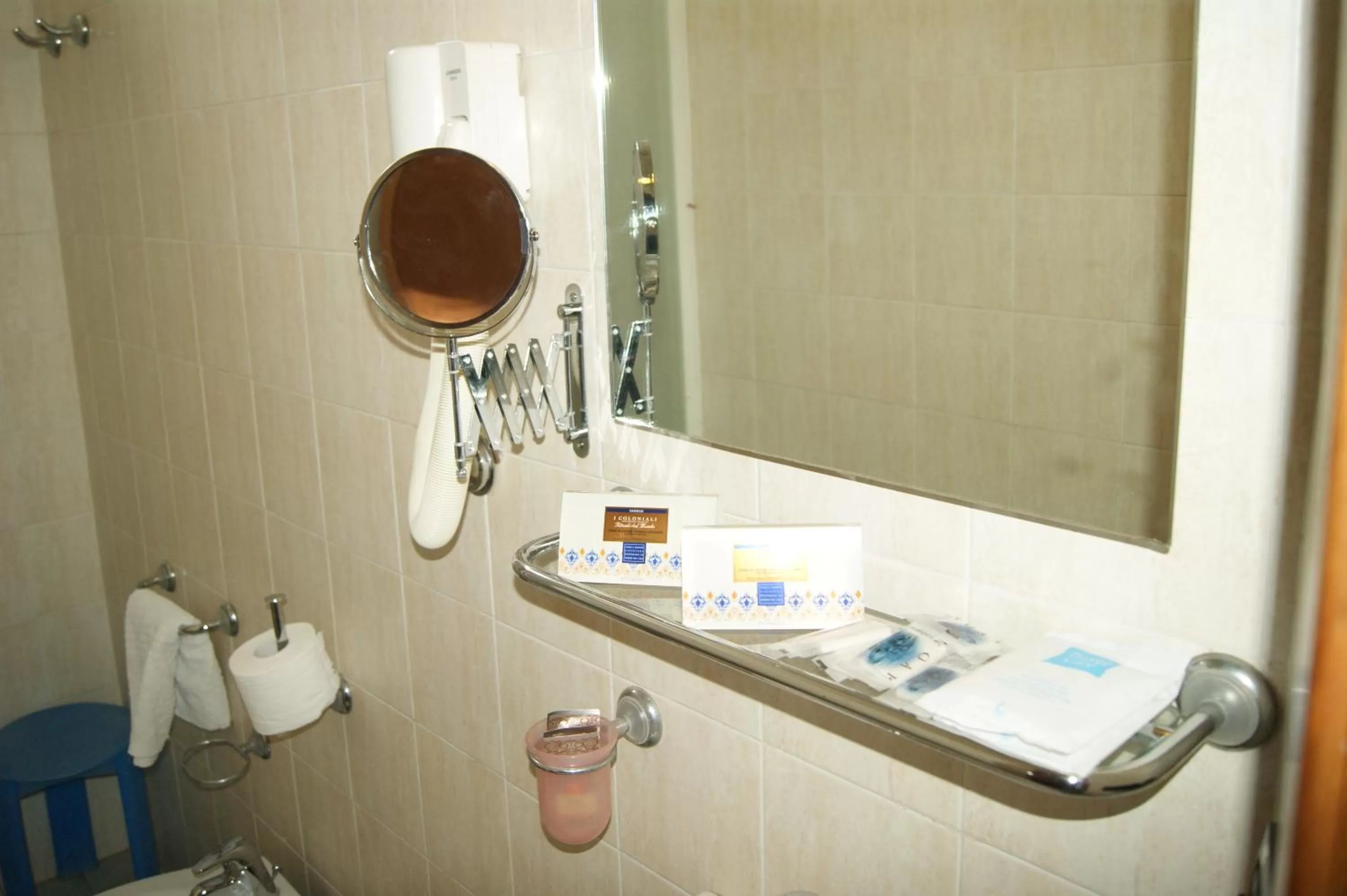 Bathroom in Hotel Elio