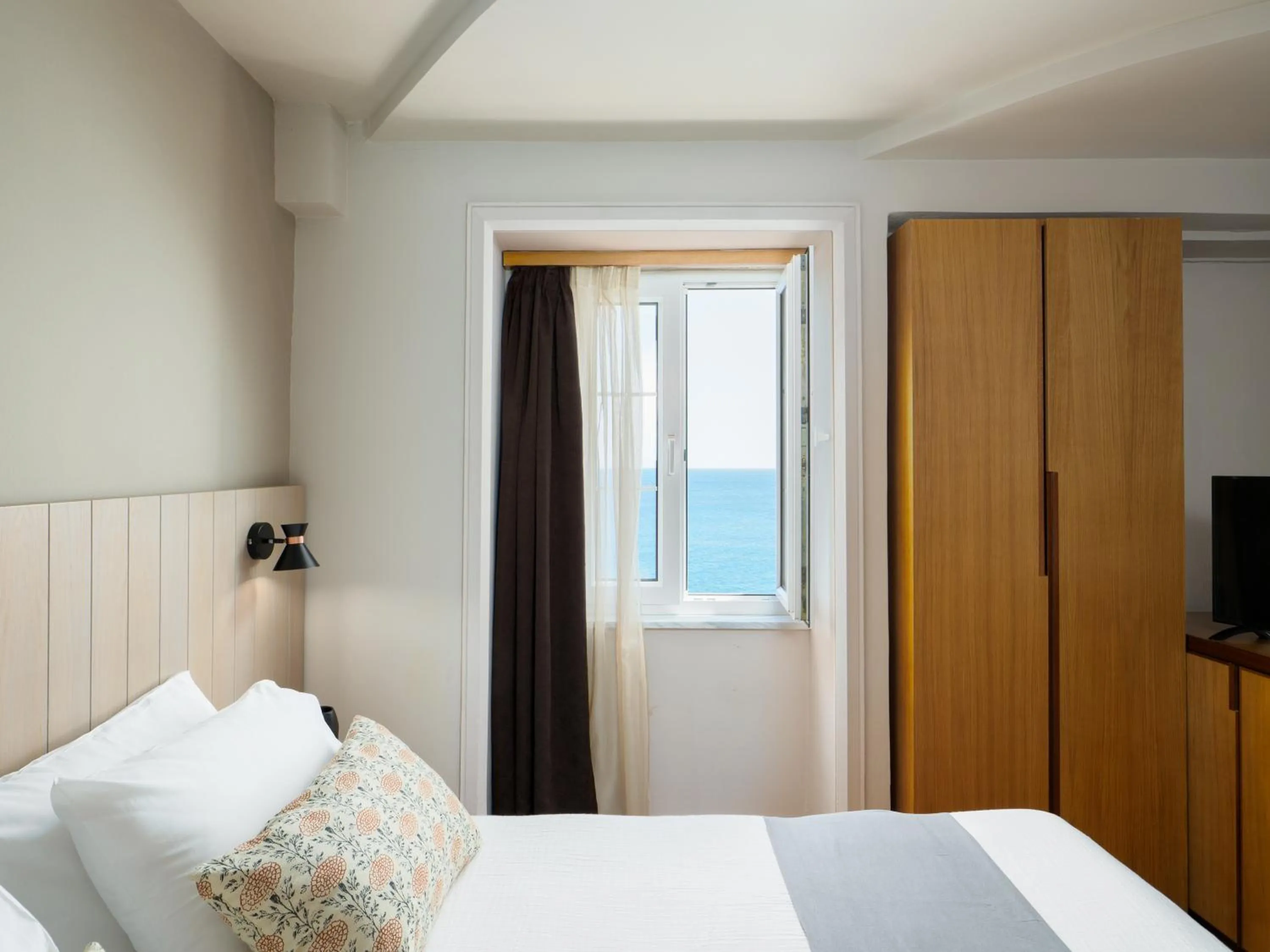 Bed in El Greco Hotel